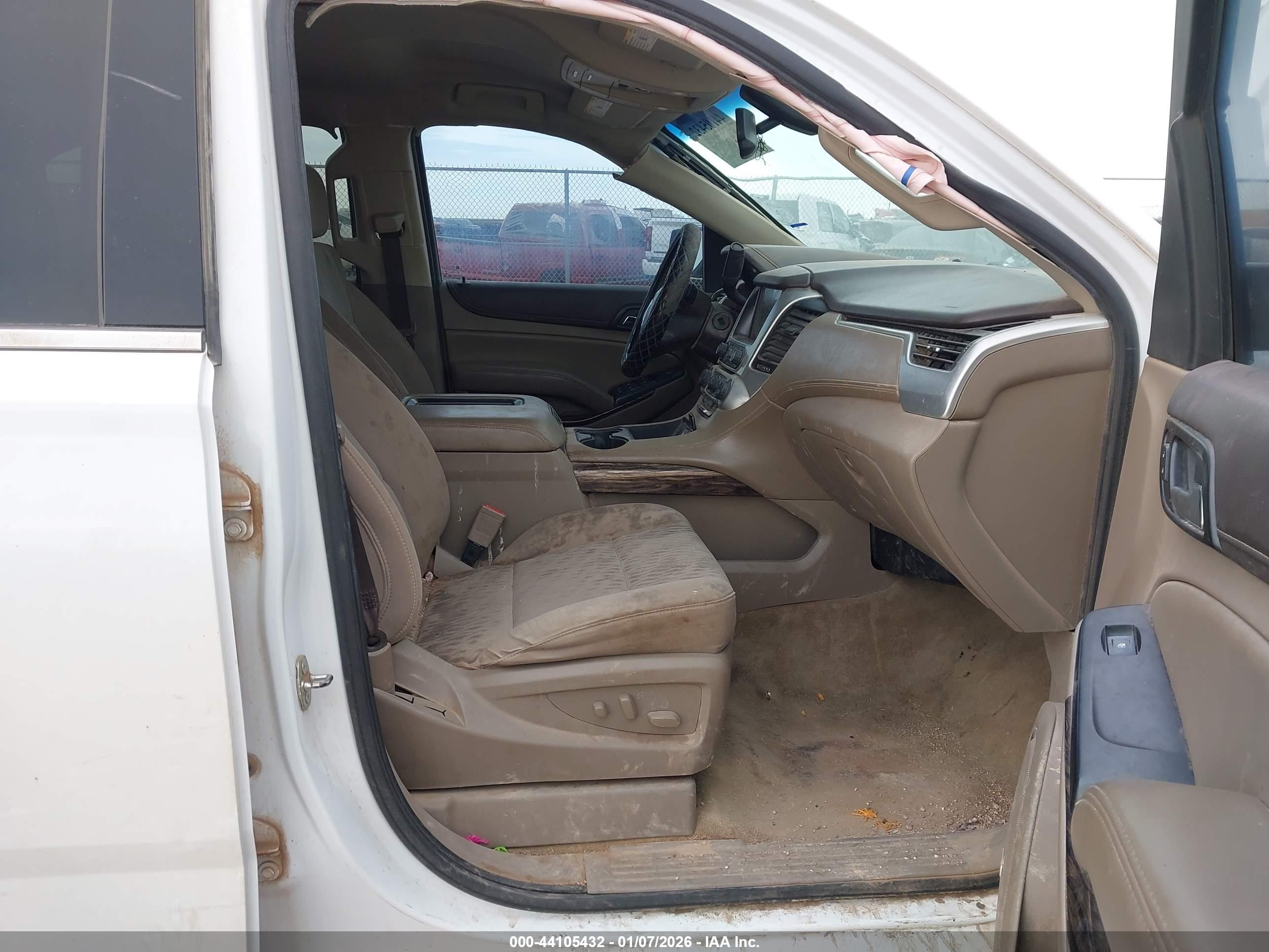 GMC YUKON image 5