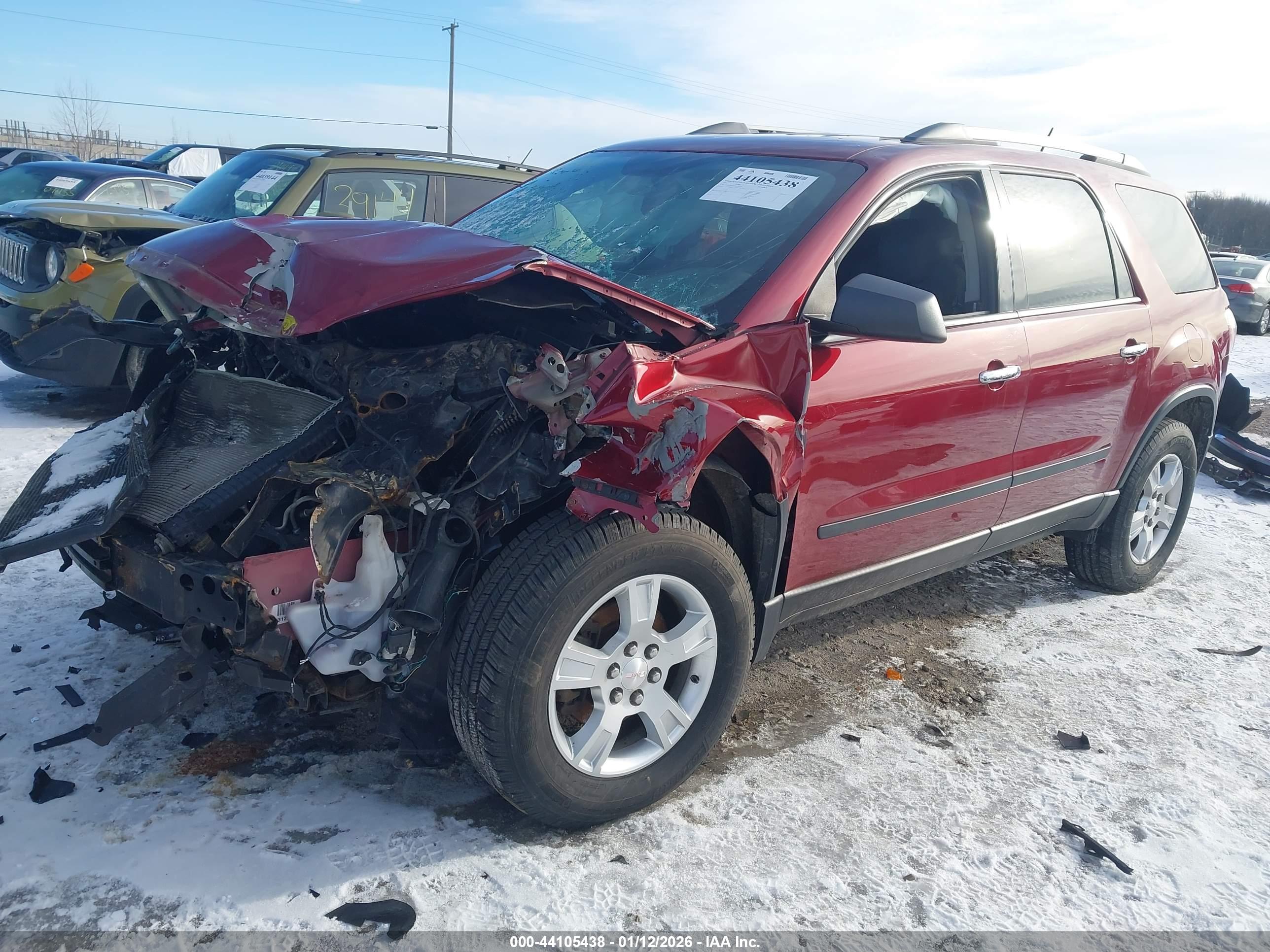 GMC ACADIA image 2
