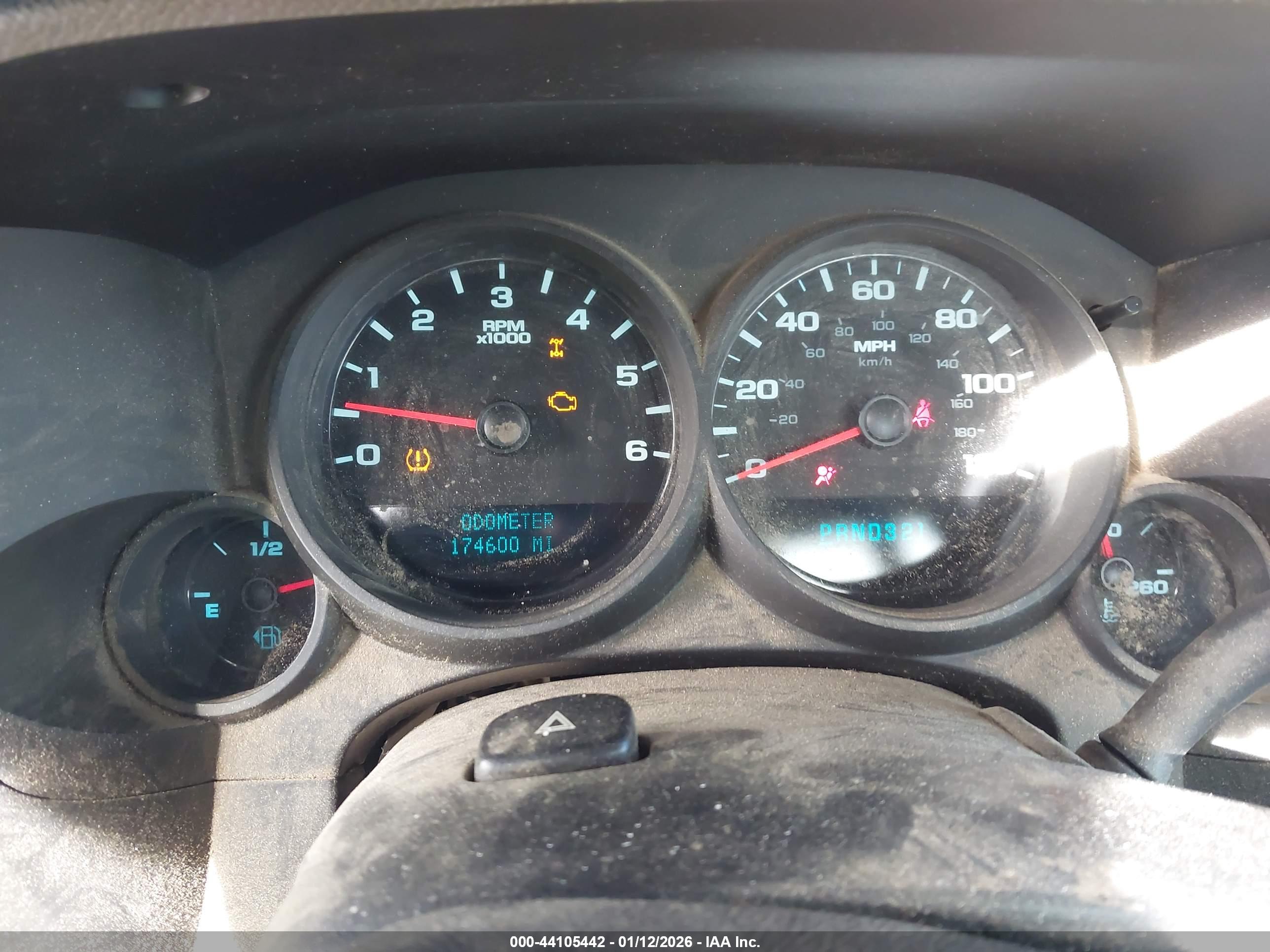 CHEVROLET SILVERADO image 7