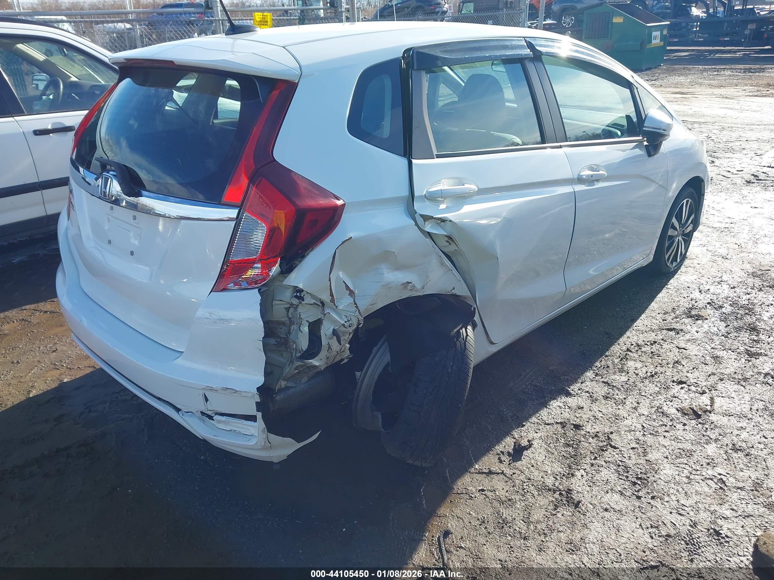 HONDA FIT image 6