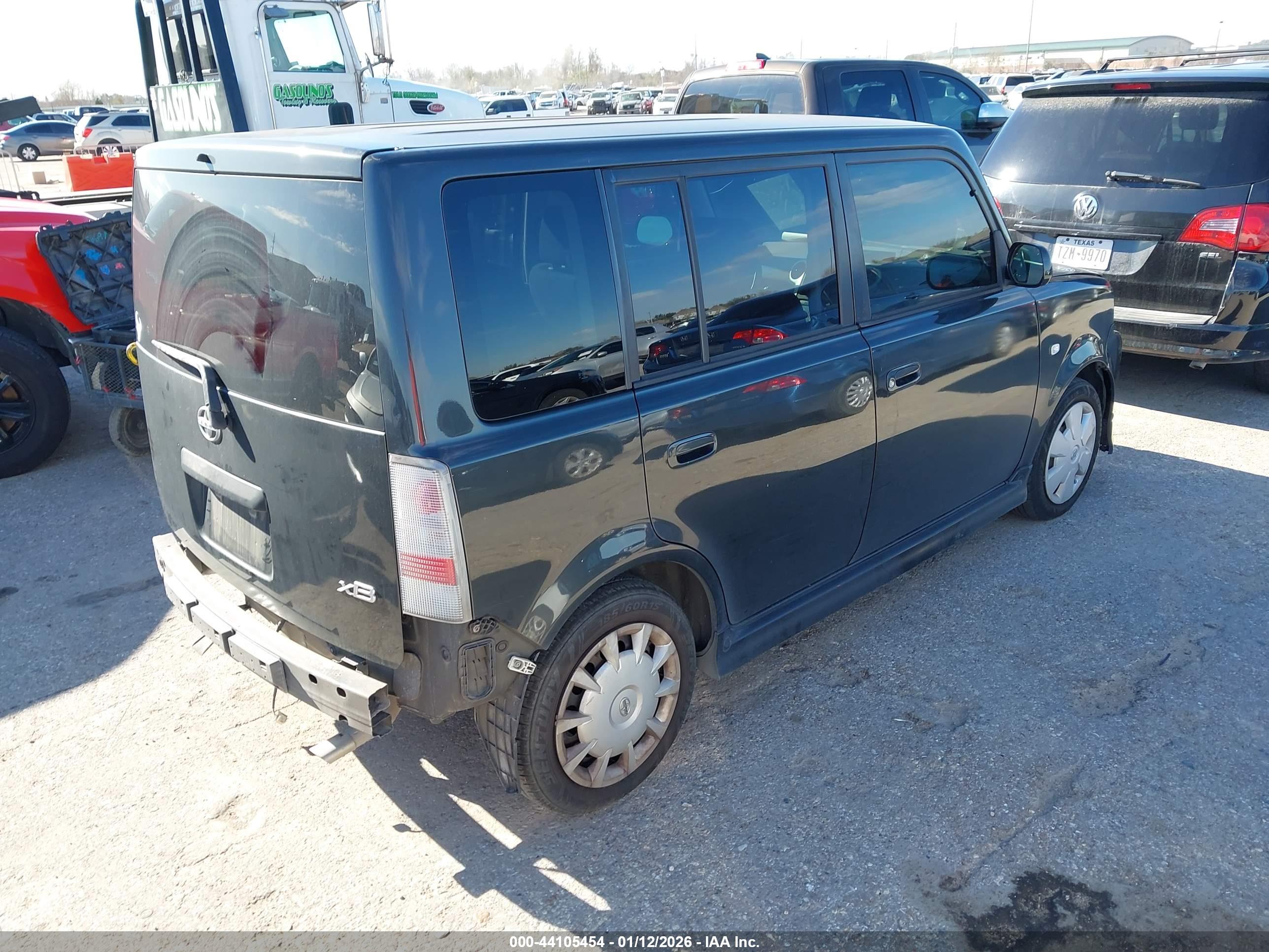 SCION XB image 4