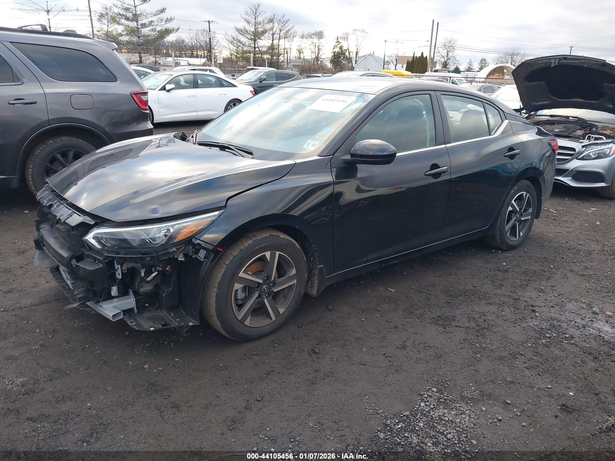 NISSAN SENTRA image 2