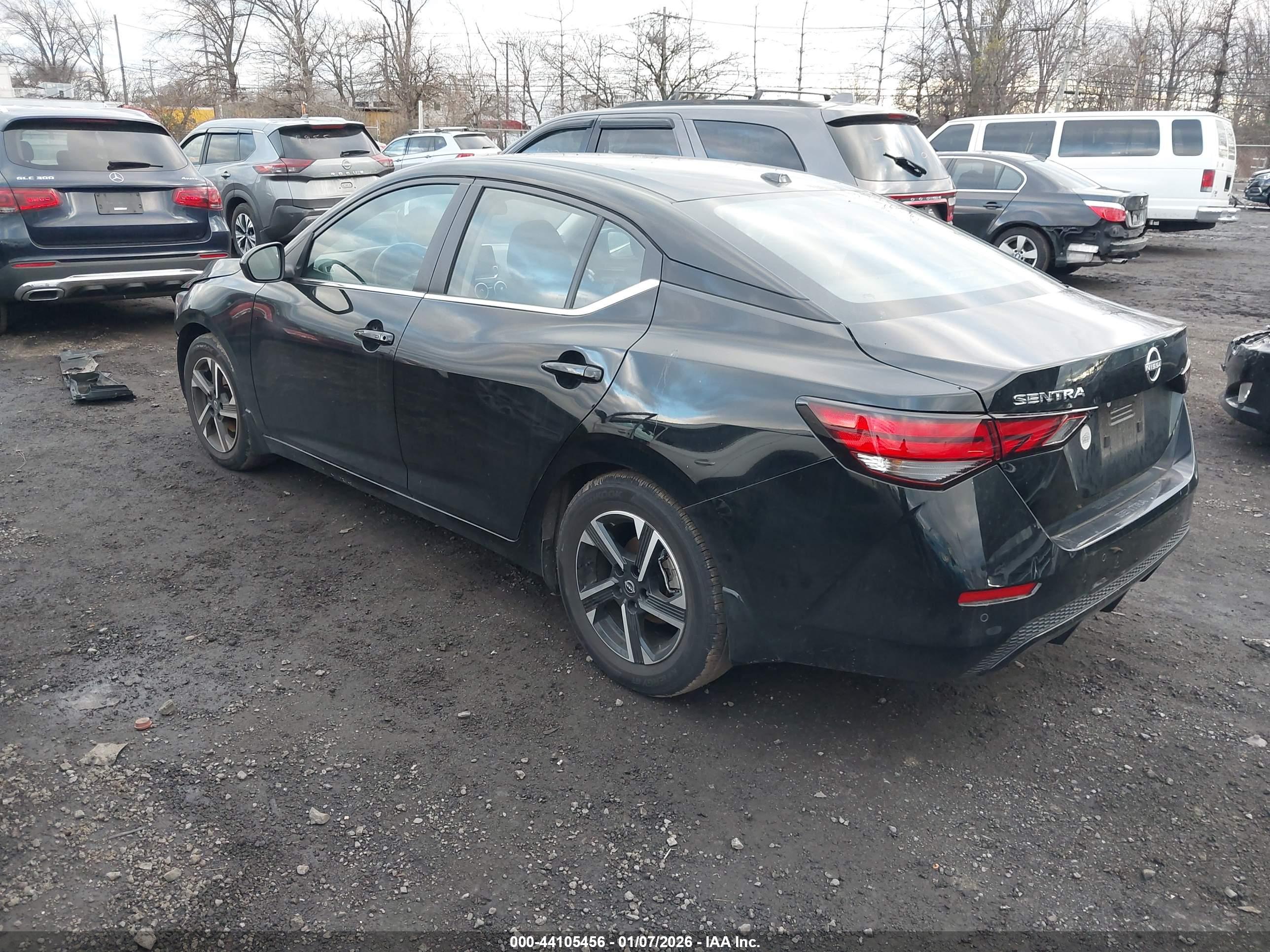 NISSAN SENTRA image 3