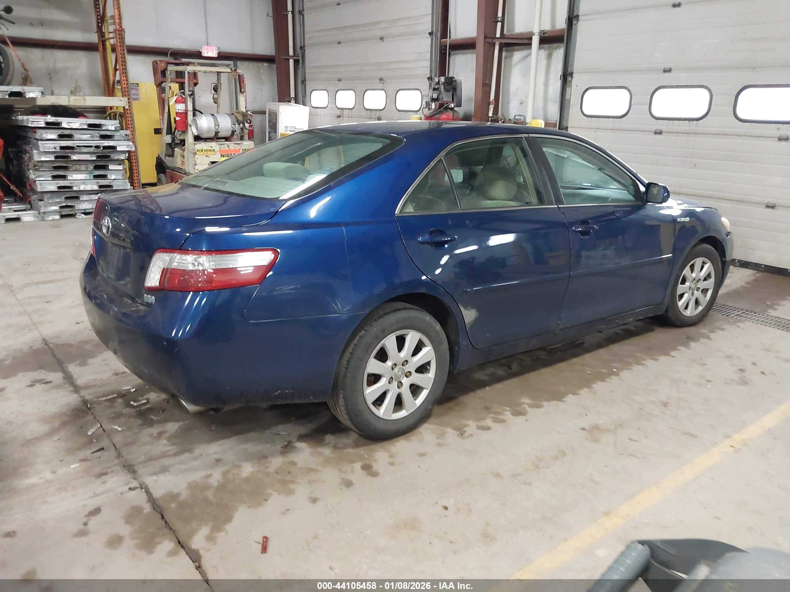 TOYOTA CAMRY image 4