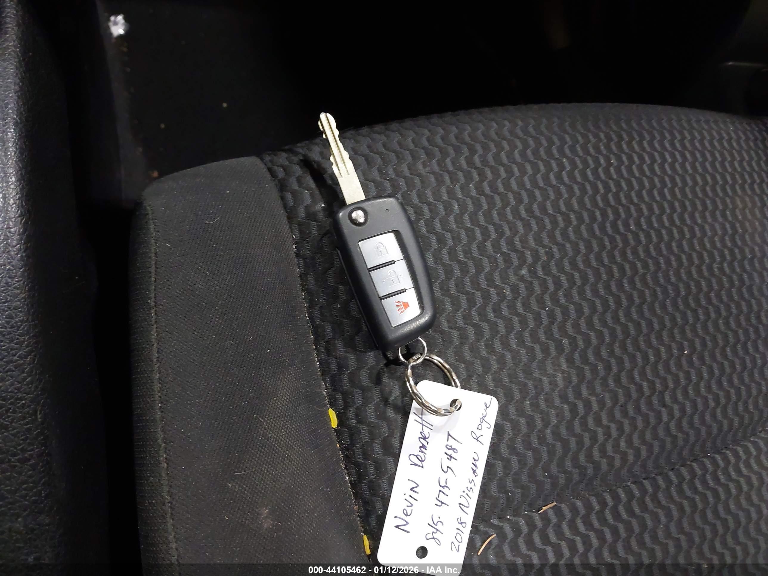 NISSAN ROGUE image 11