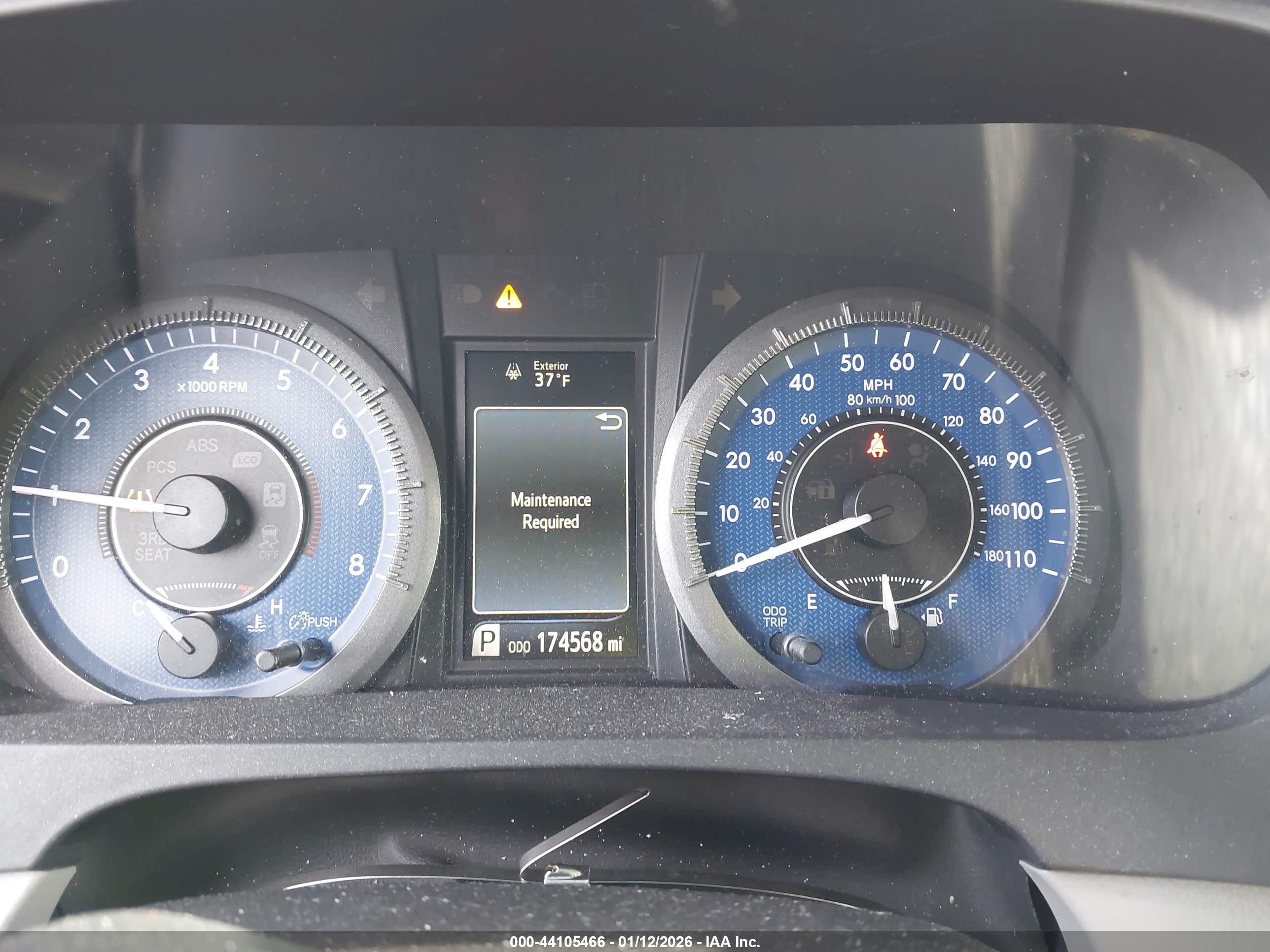 TOYOTA SIENNA image 7
