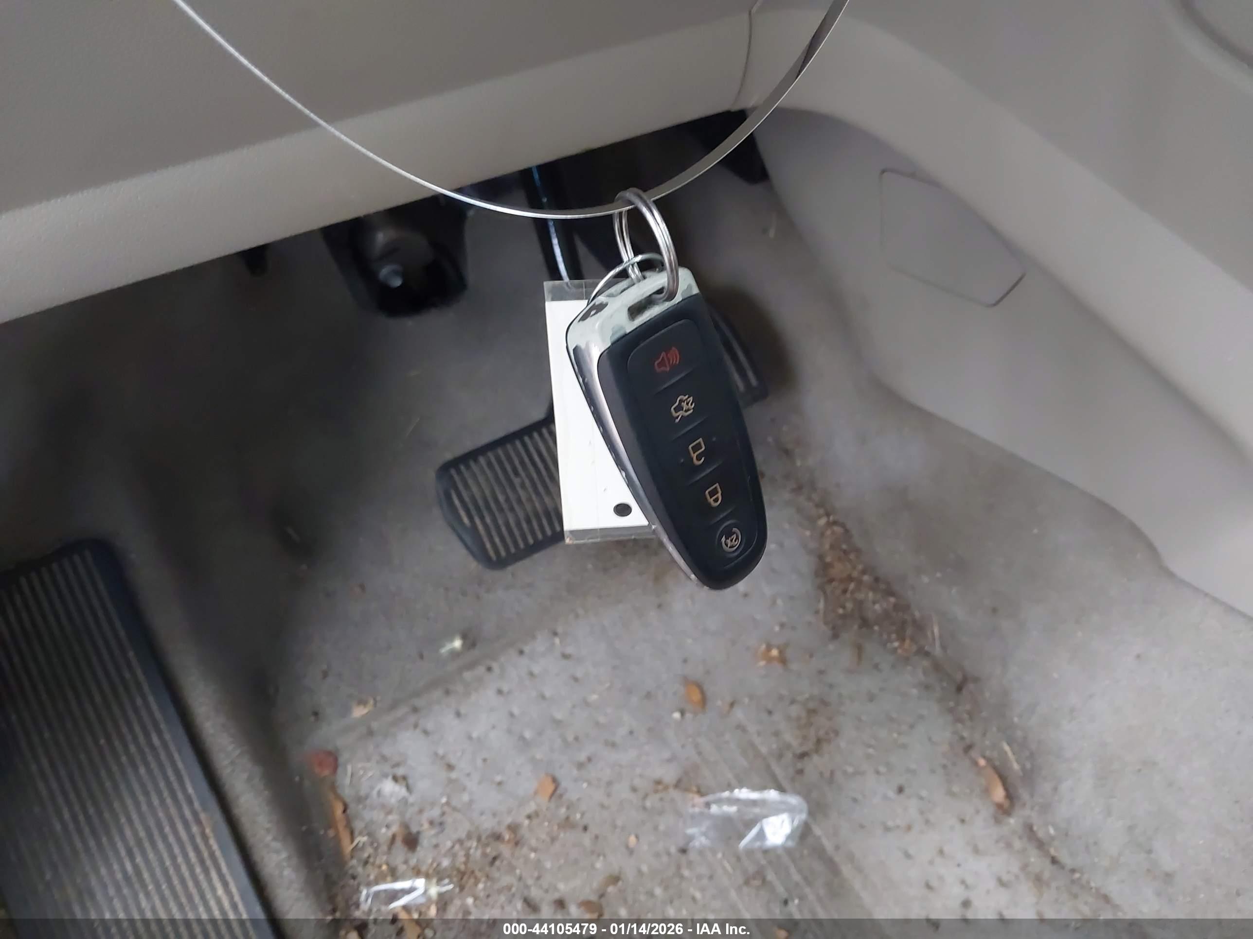 FORD ESCAPE image 11