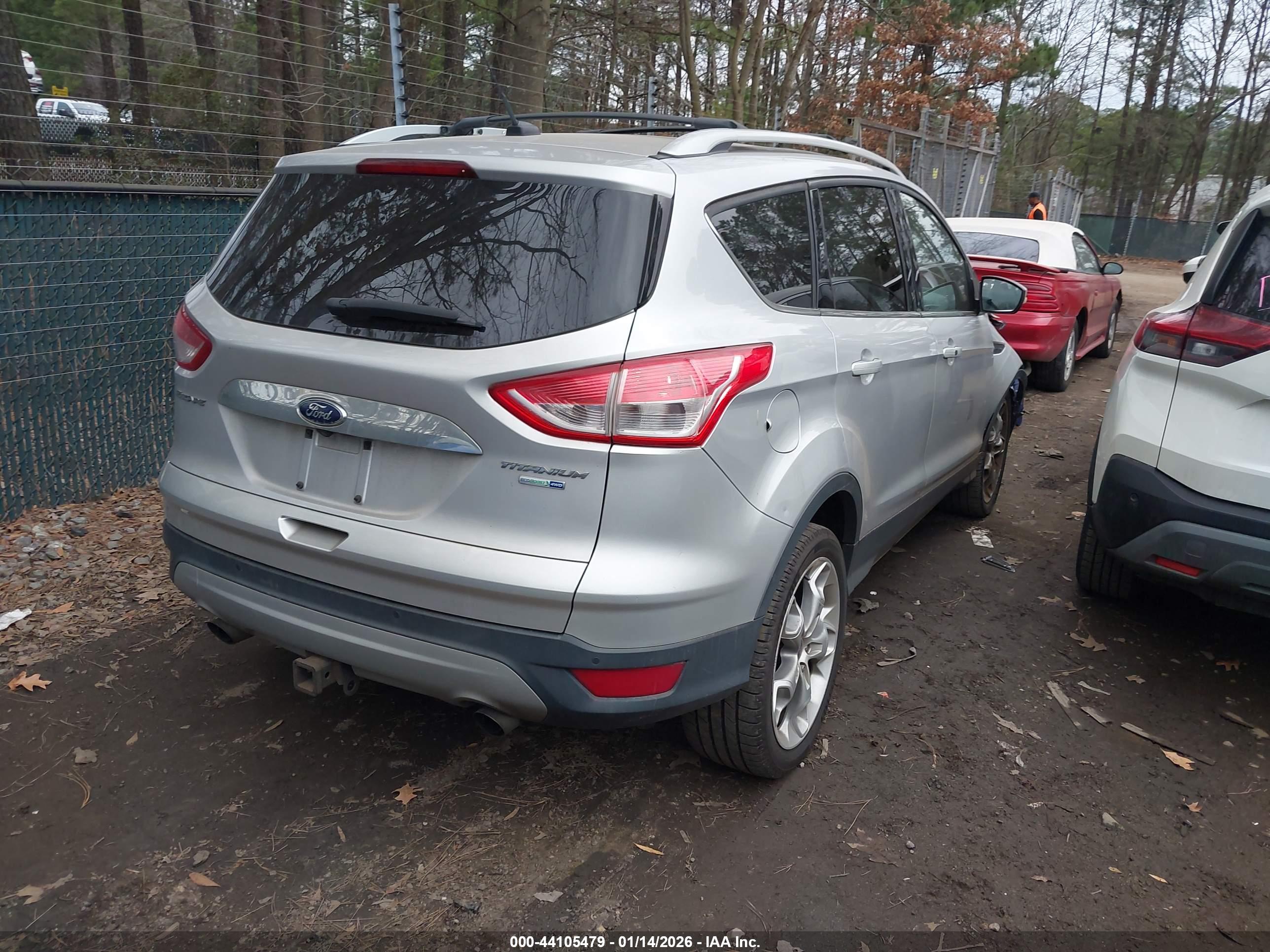 FORD ESCAPE image 4