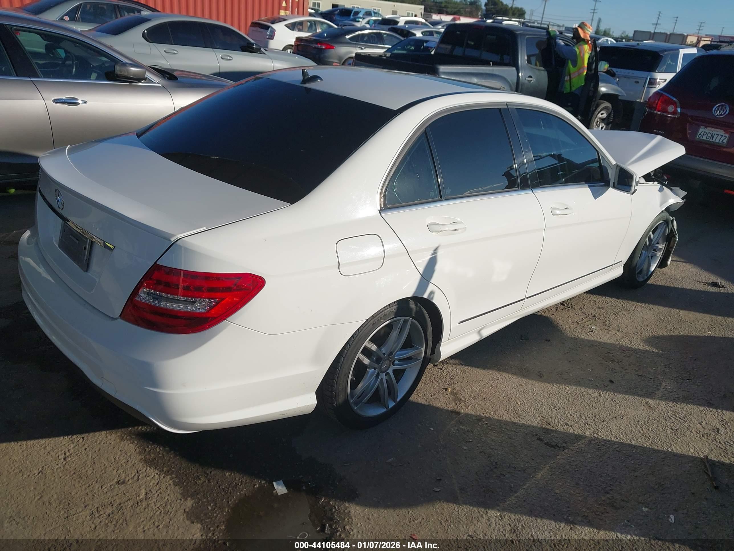 MERCEDES-BENZ C image 4