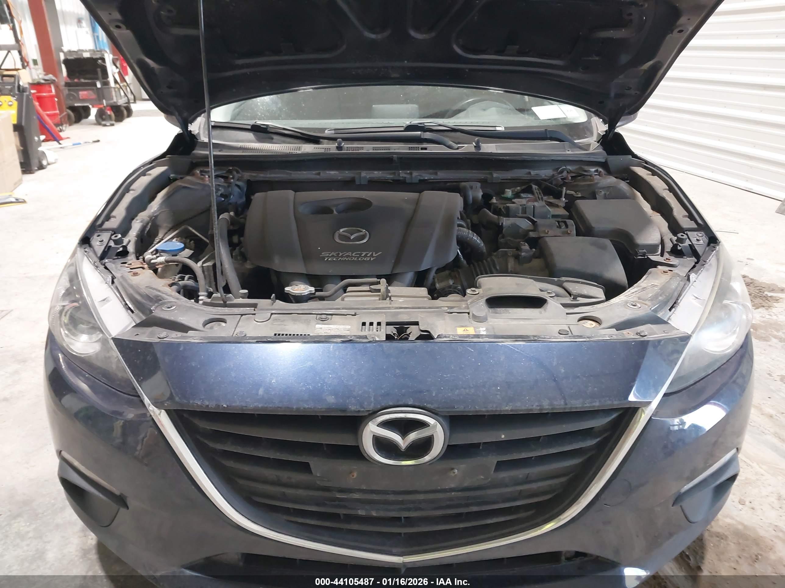 MAZDA MAZDA3 image 10