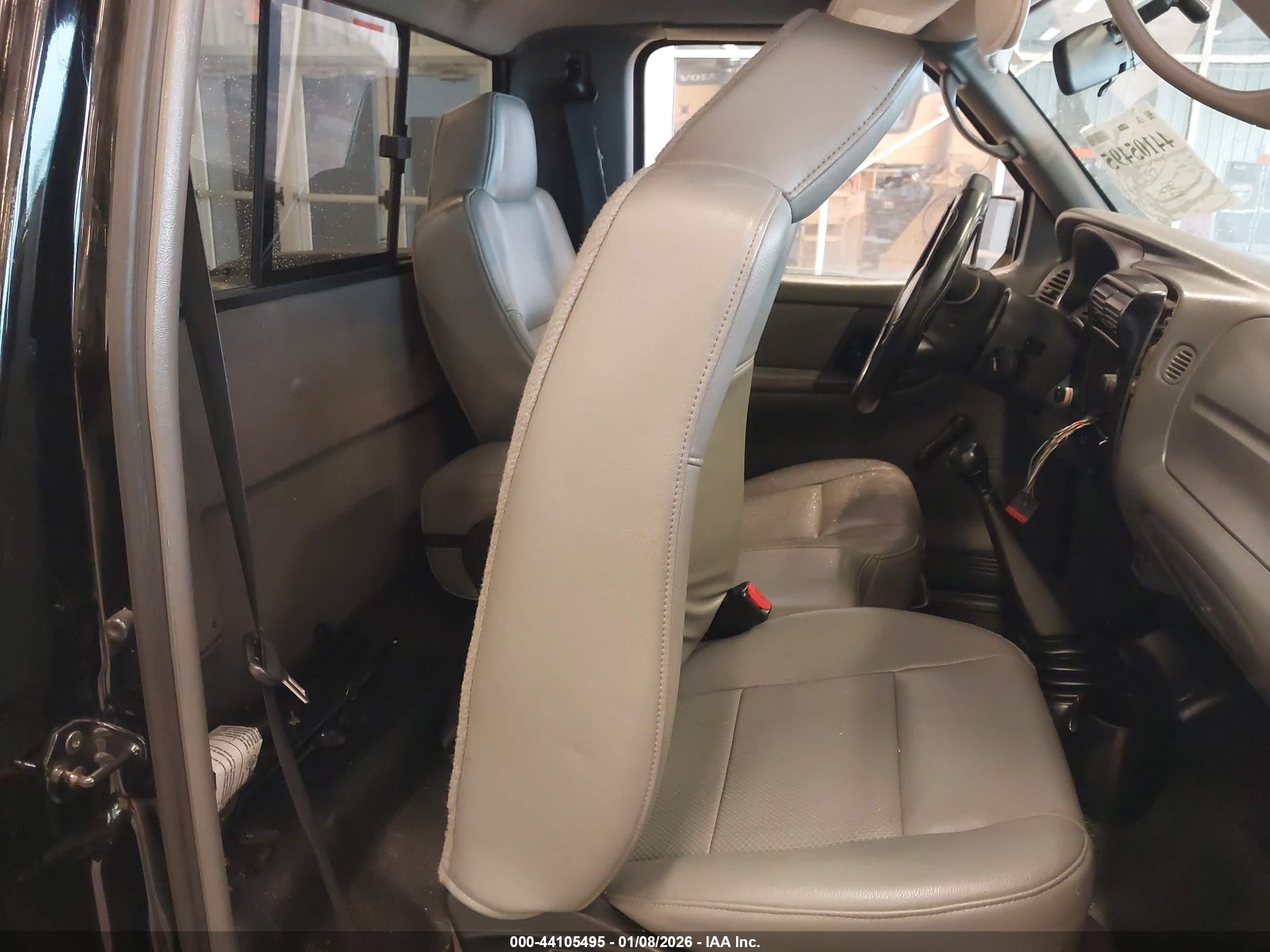 FORD RANGER image 8