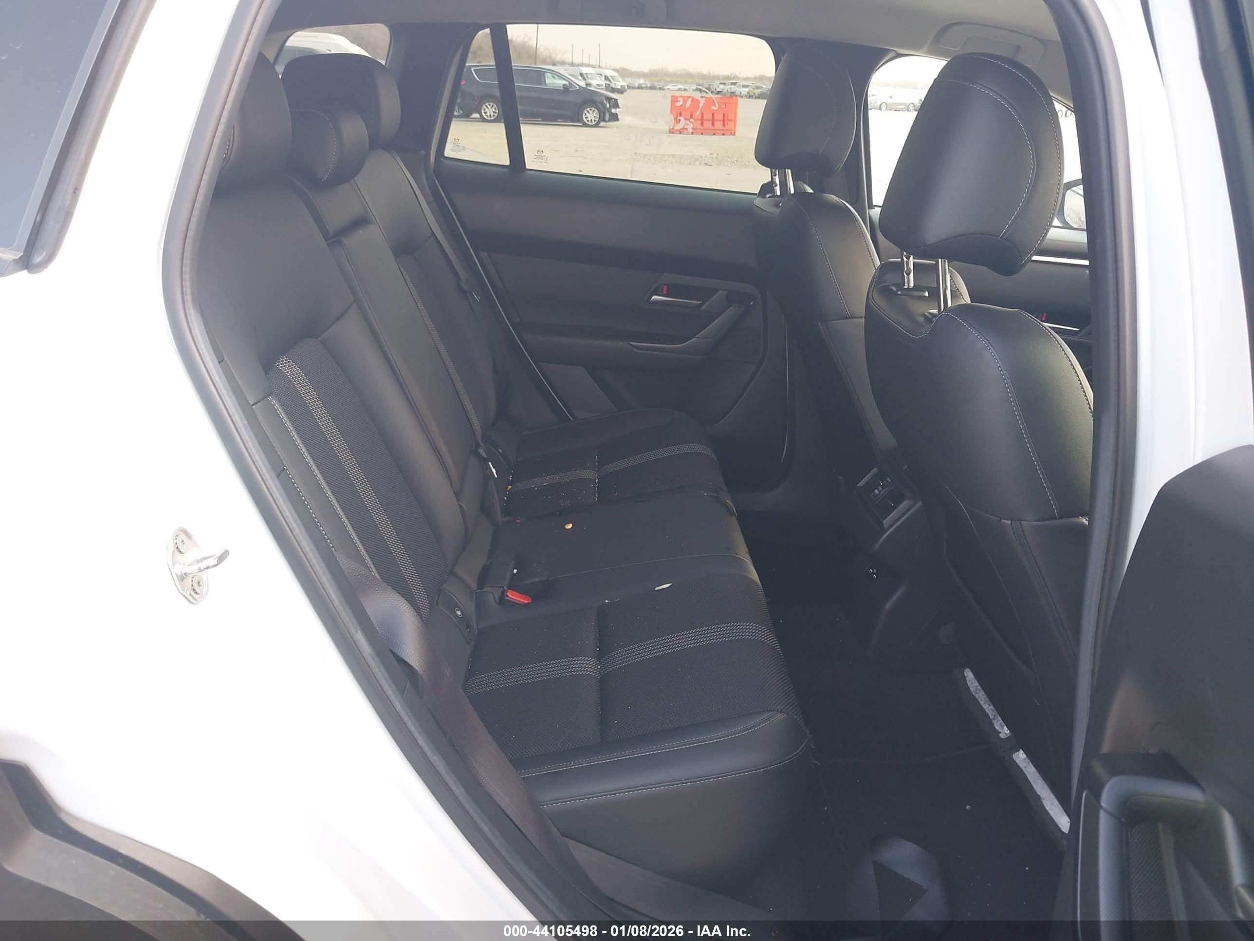 MAZDA CX-50 image 8