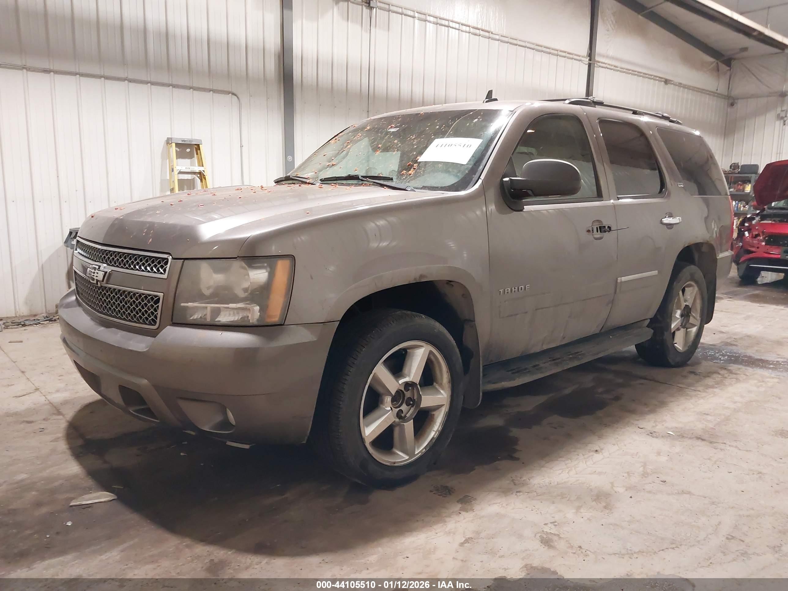 CHEVROLET TAHOE image 2