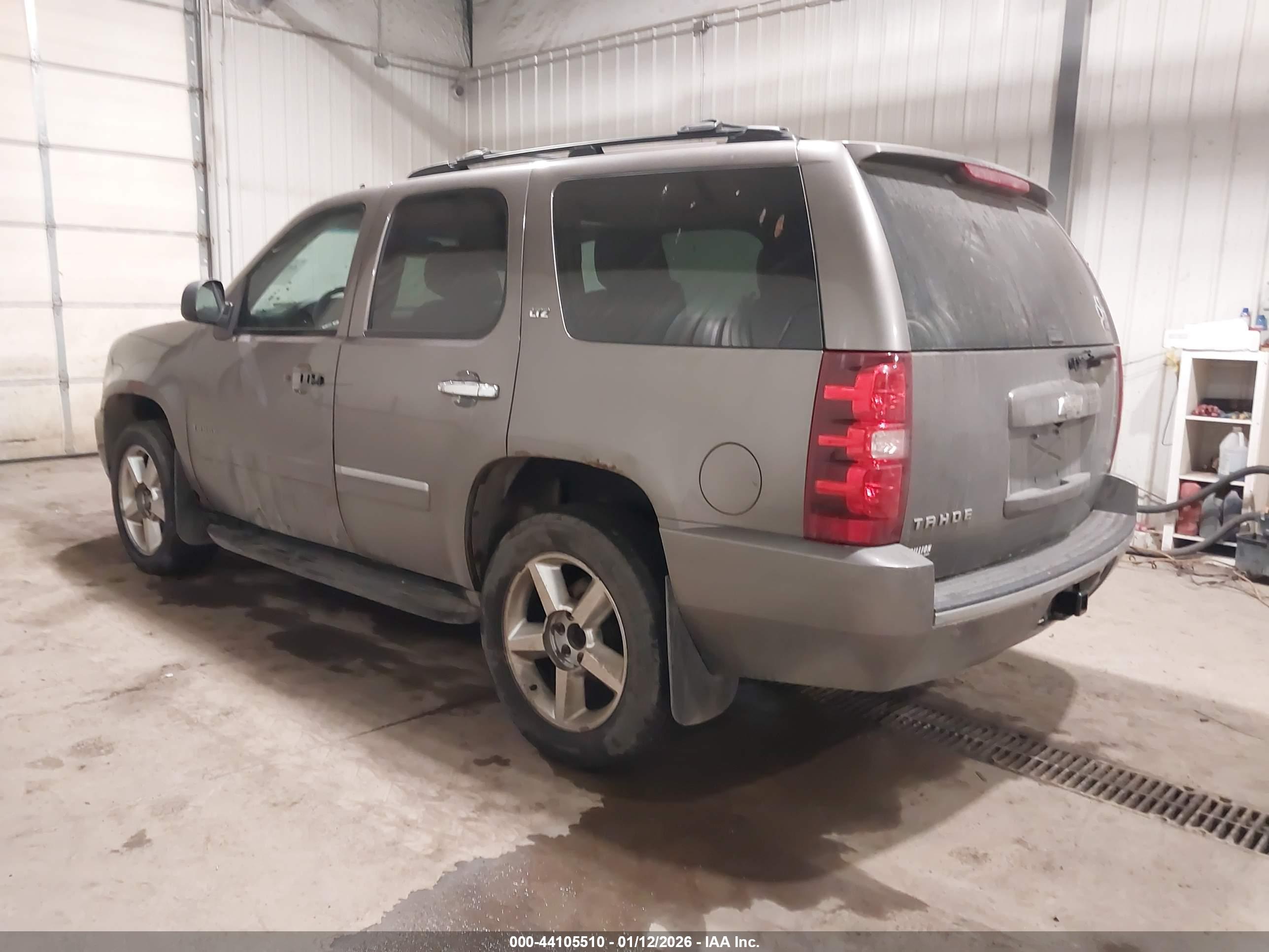 CHEVROLET TAHOE image 3