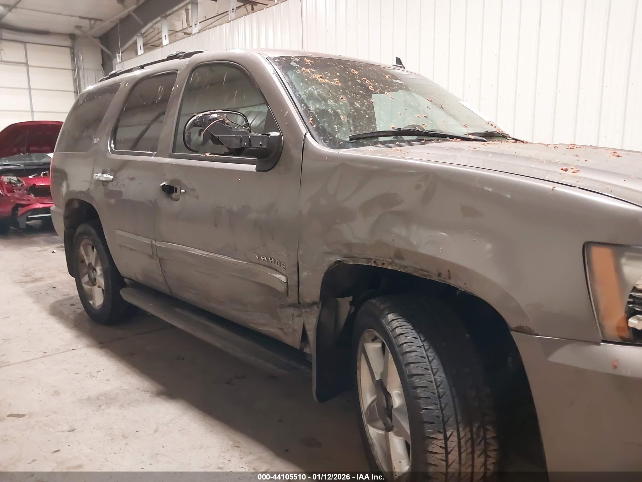 CHEVROLET TAHOE image 6