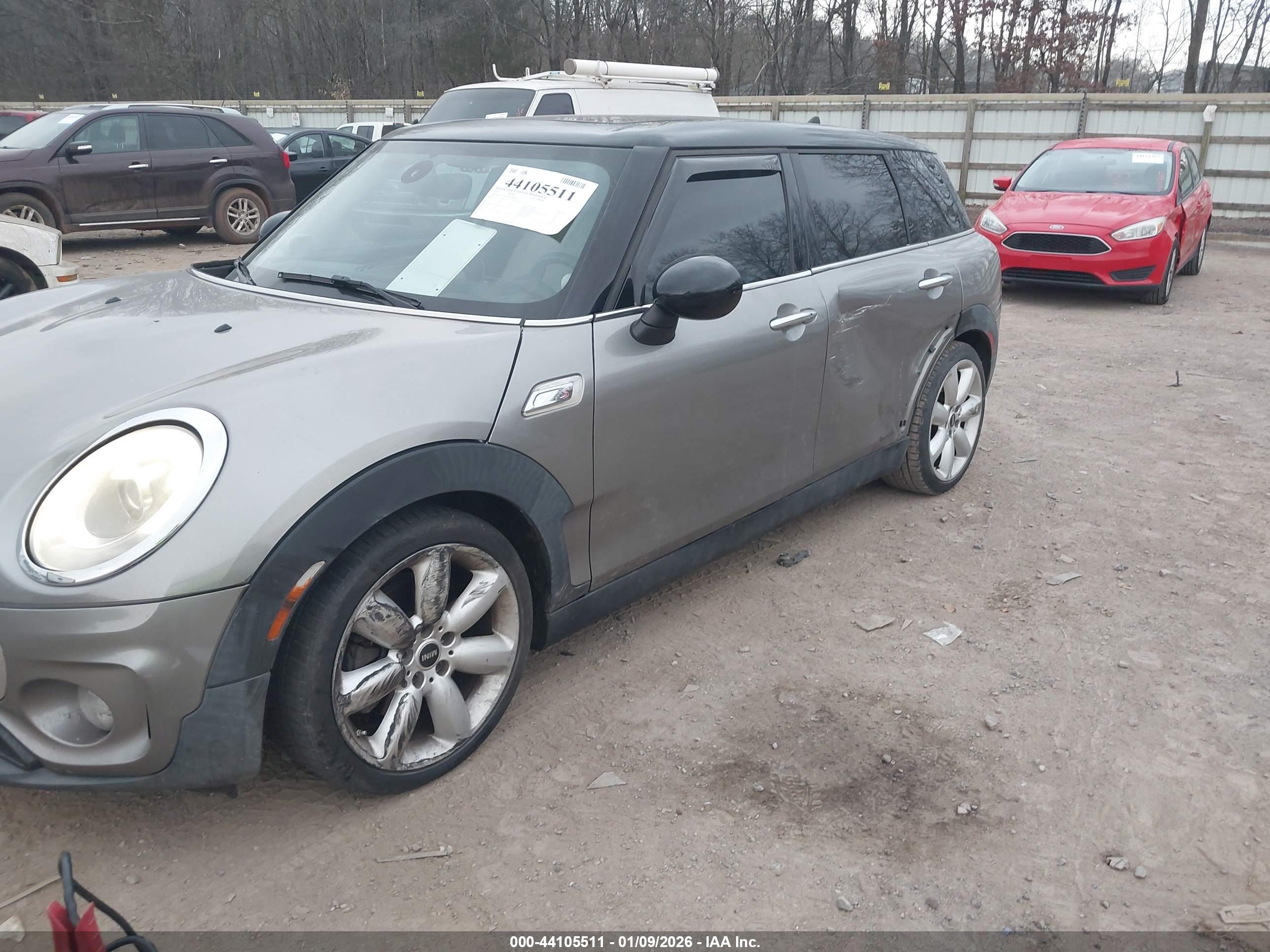 MINI CLUBMAN image 6