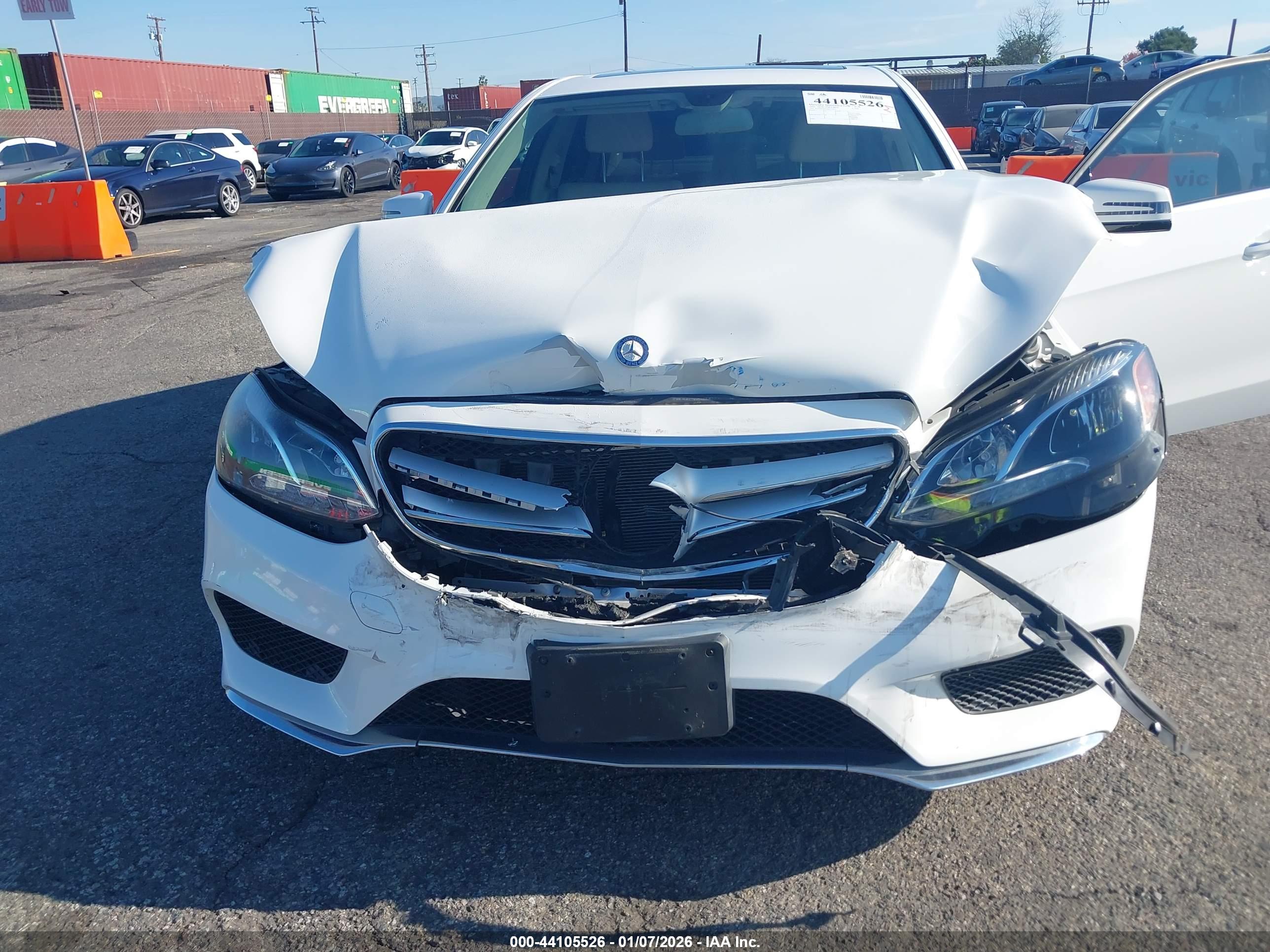 MERCEDES-BENZ E image 10