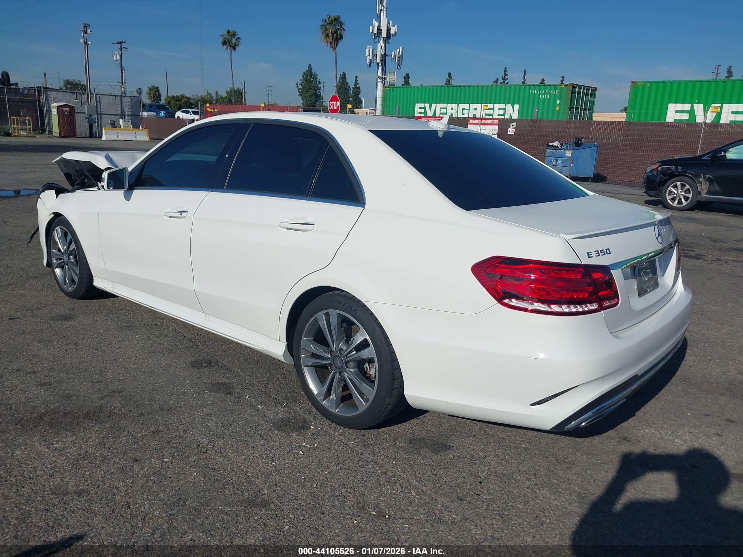 MERCEDES-BENZ E image 3