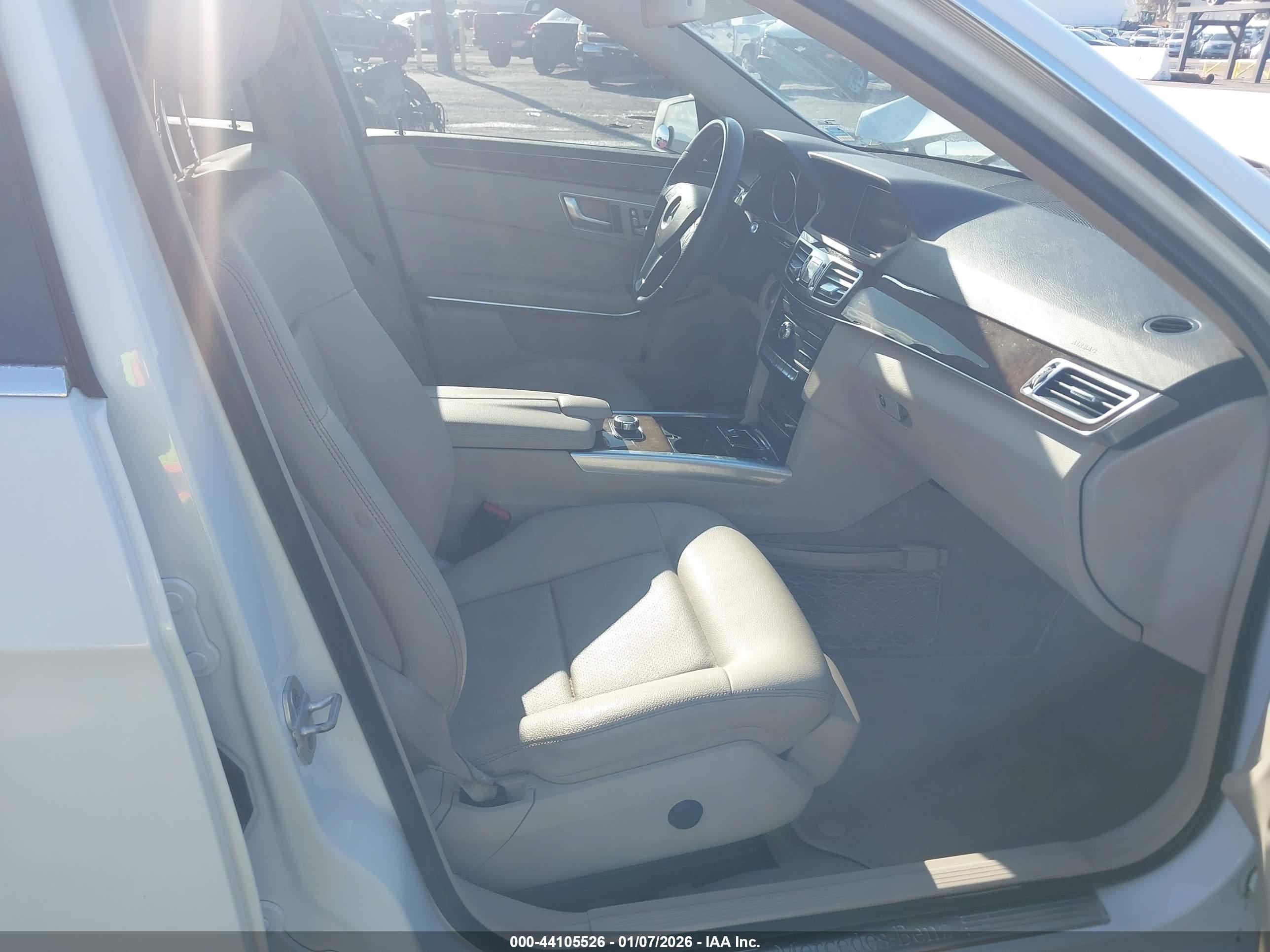 MERCEDES-BENZ E image 5