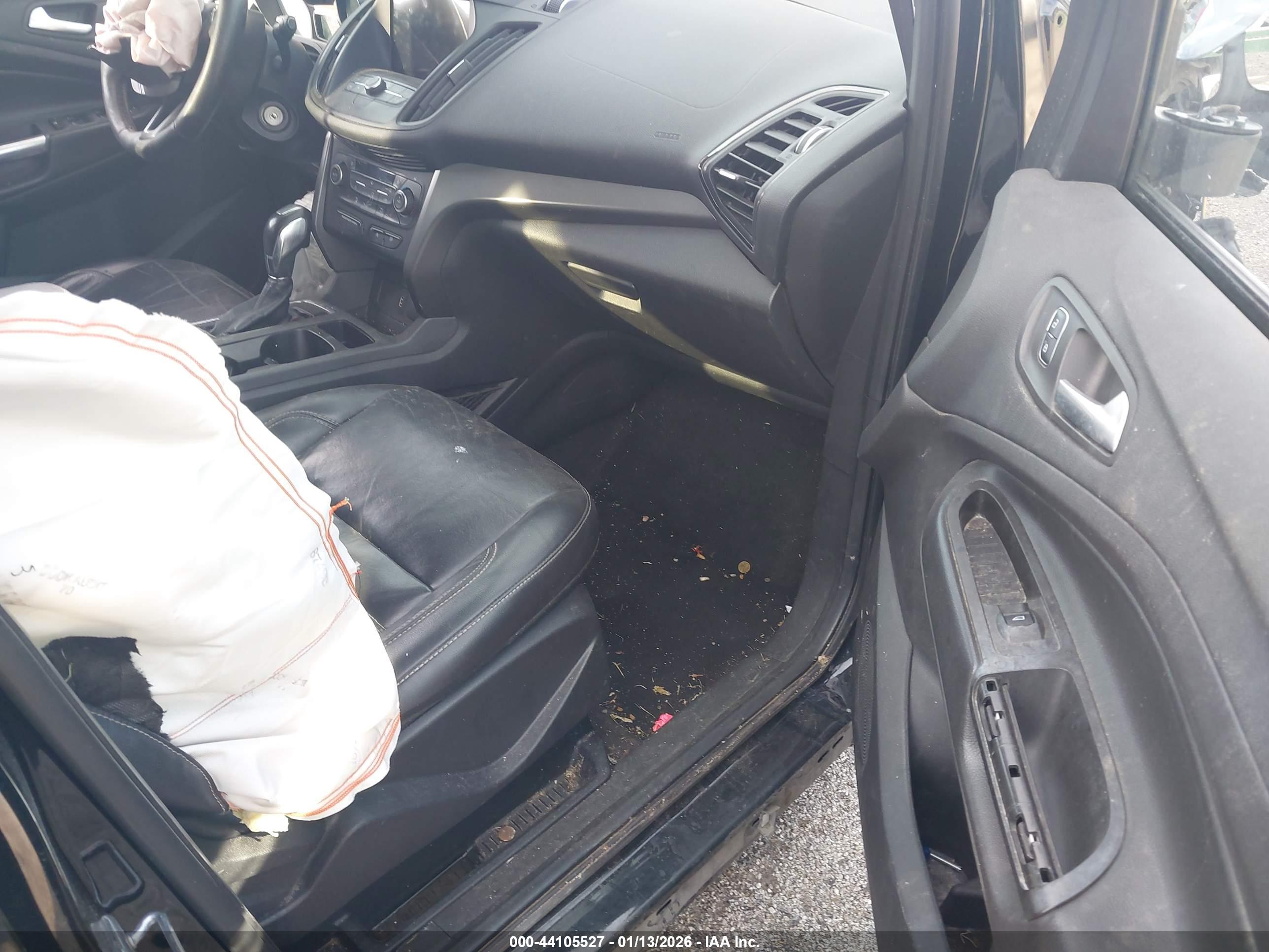 FORD ESCAPE image 5