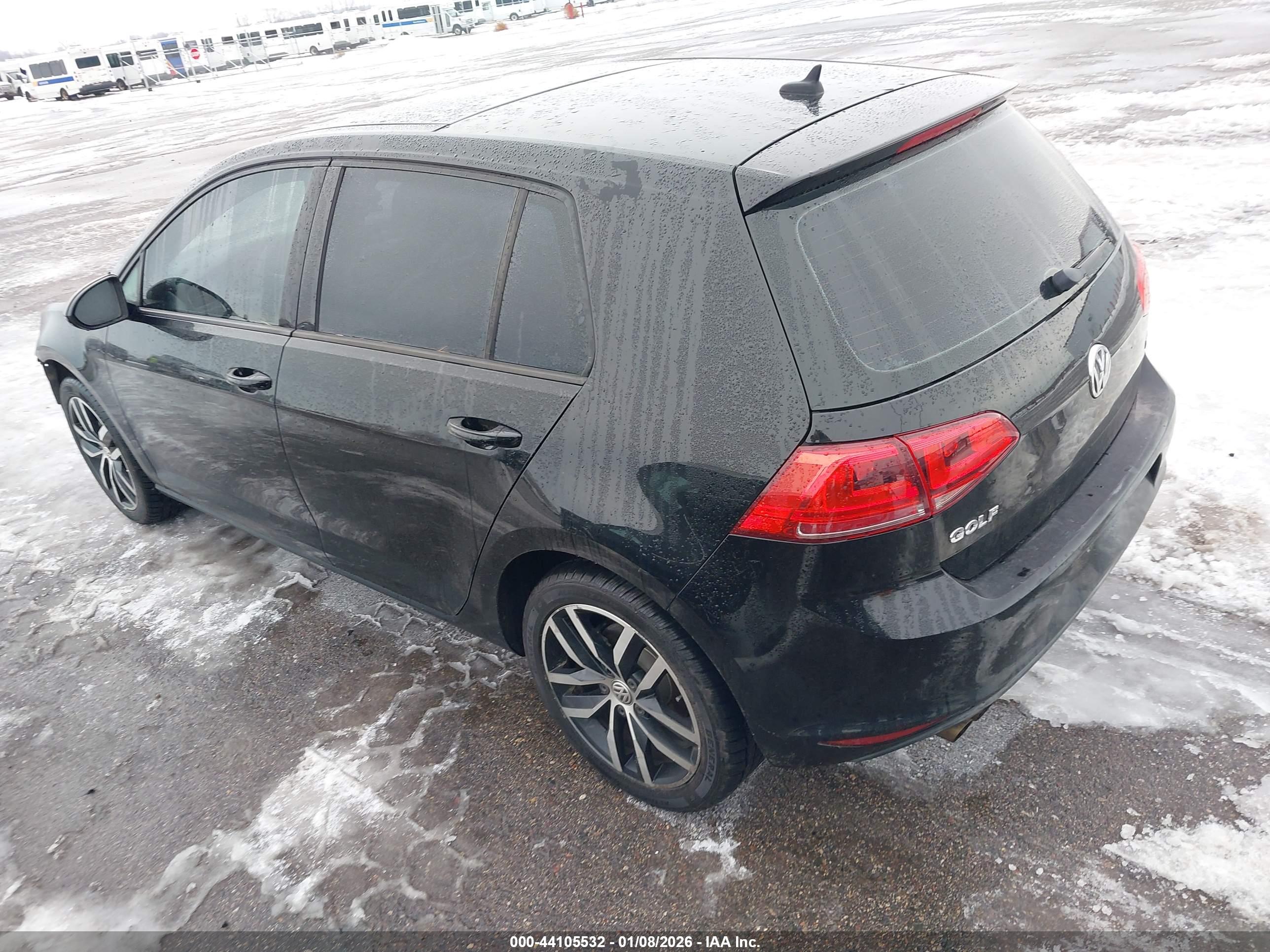 VOLKSWAGEN GOLF image 3