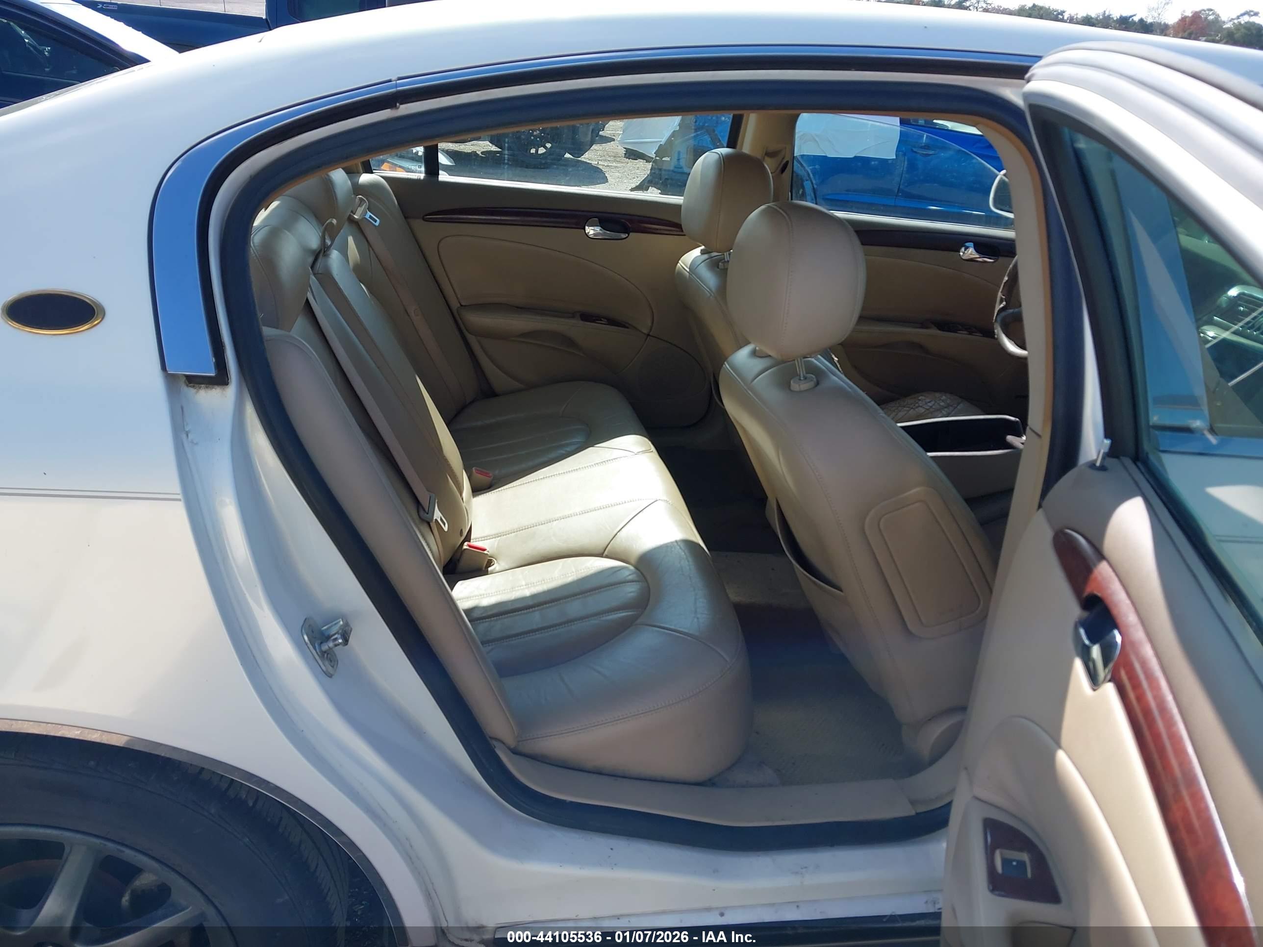 BUICK LUCERNE image 8