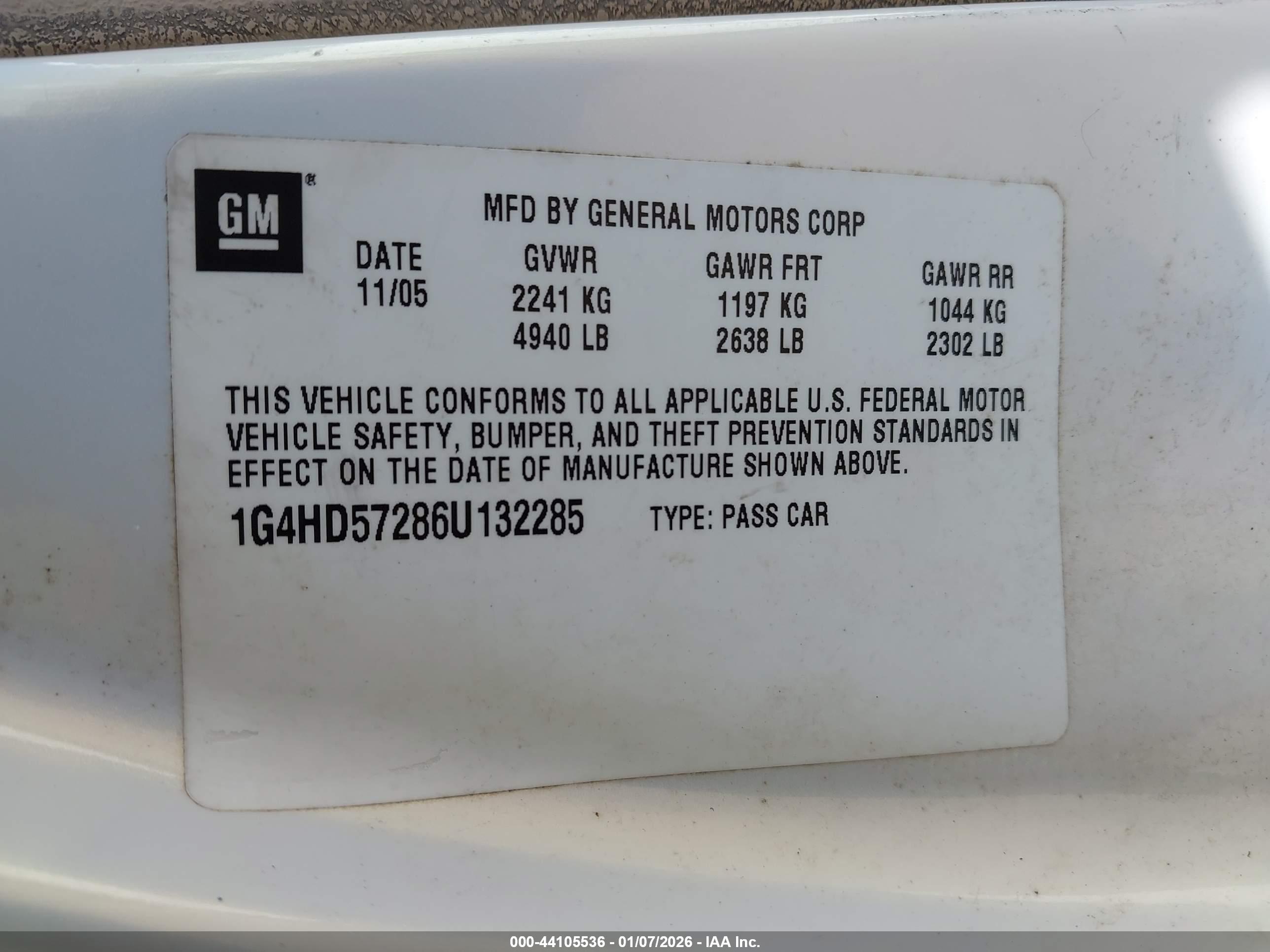 BUICK LUCERNE image 9