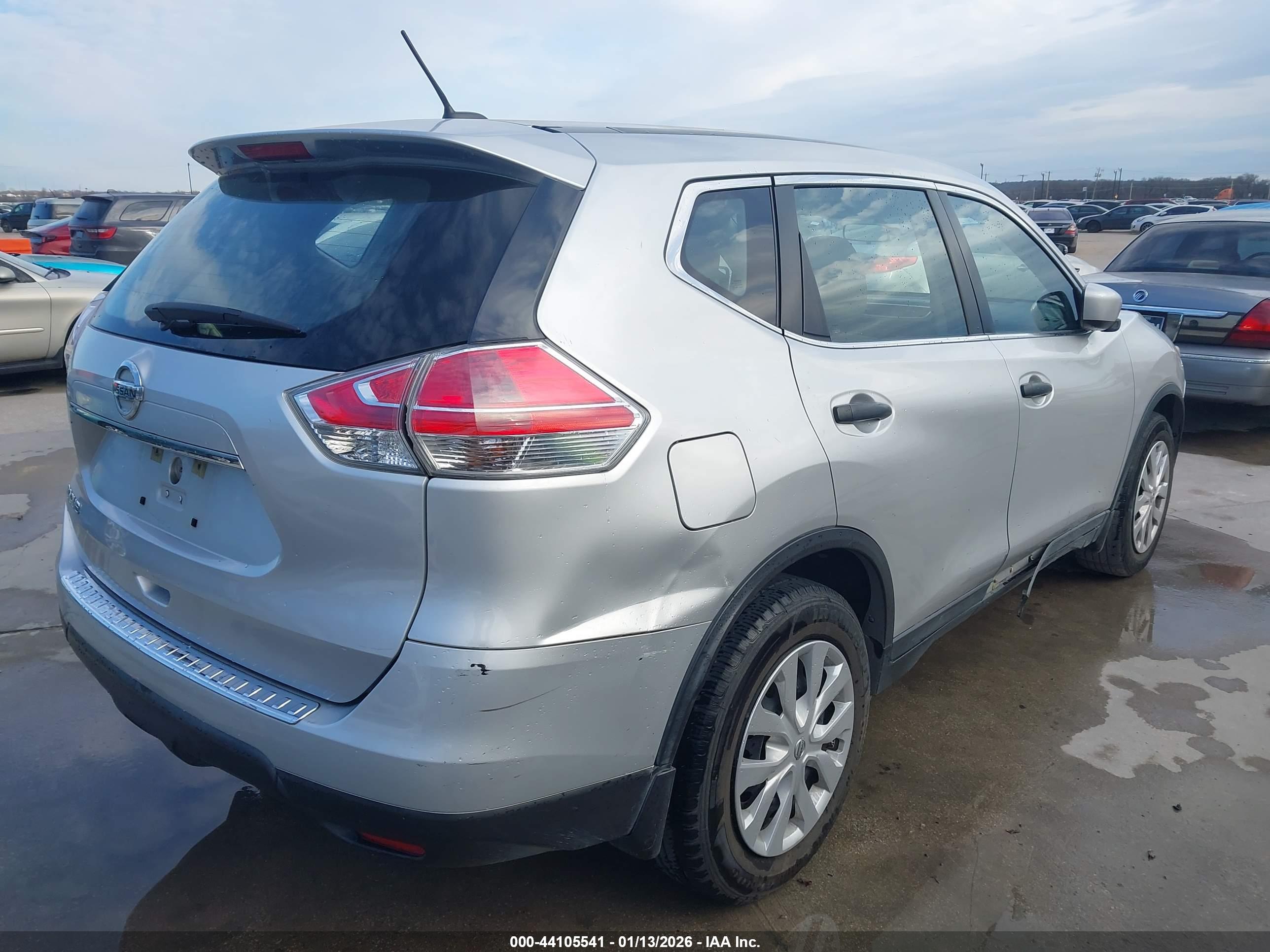 NISSAN ROGUE image 4