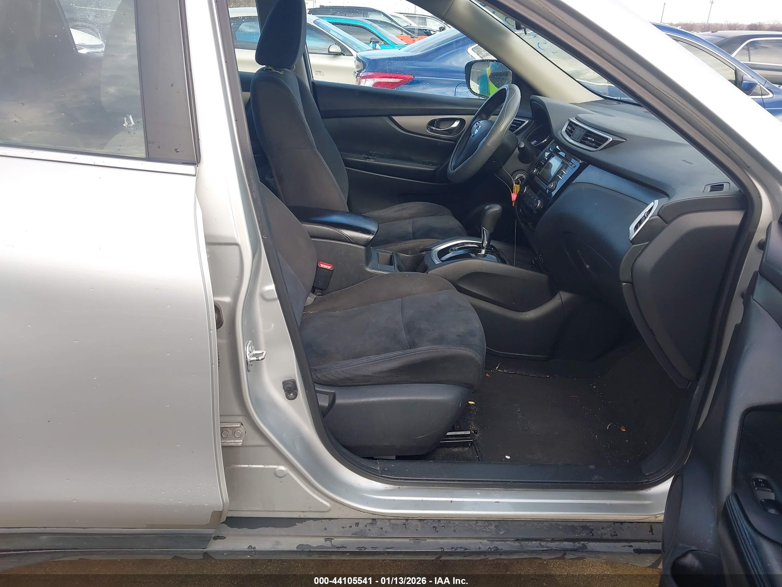 NISSAN ROGUE image 5
