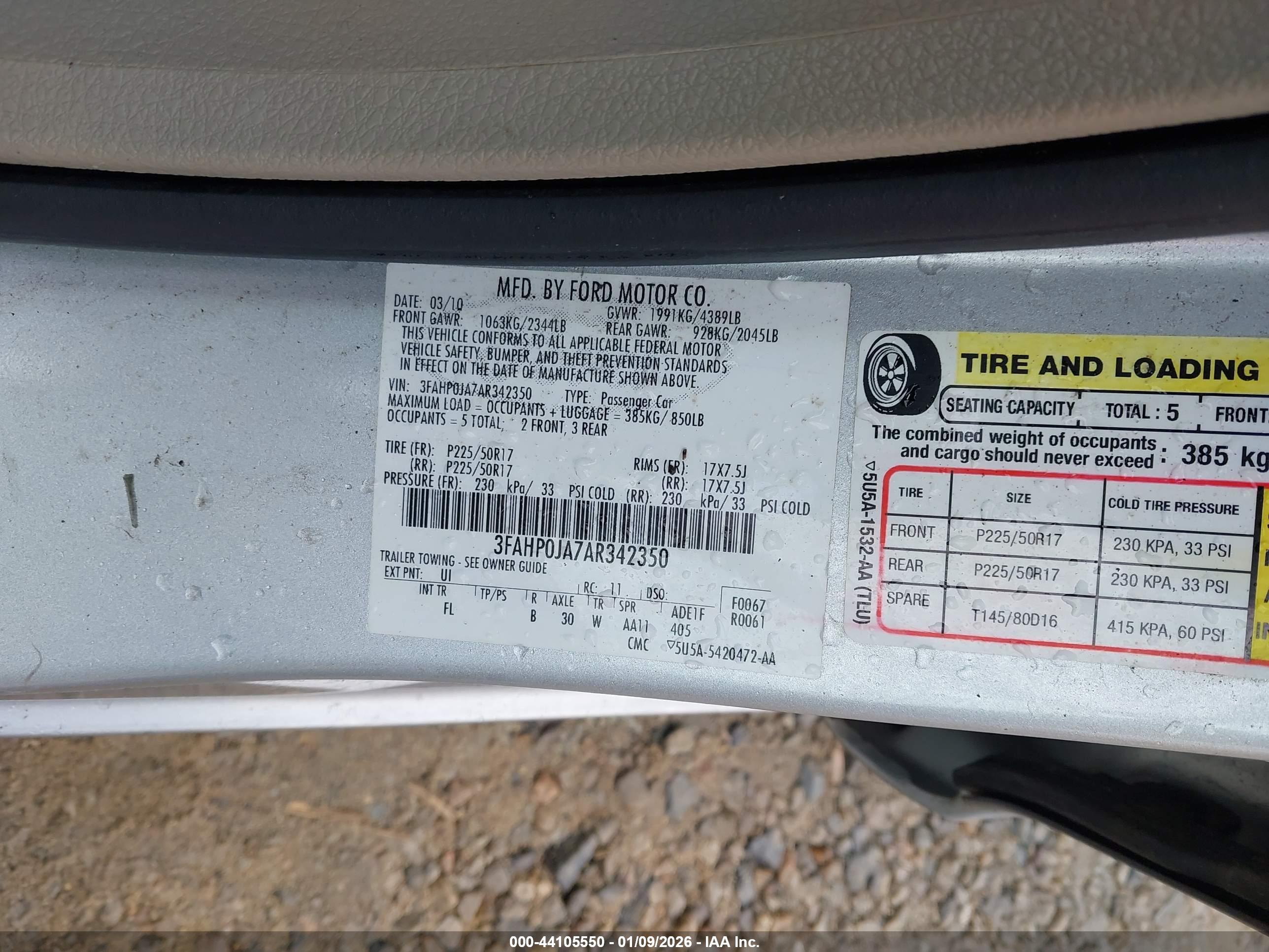 FORD FUSION image 9