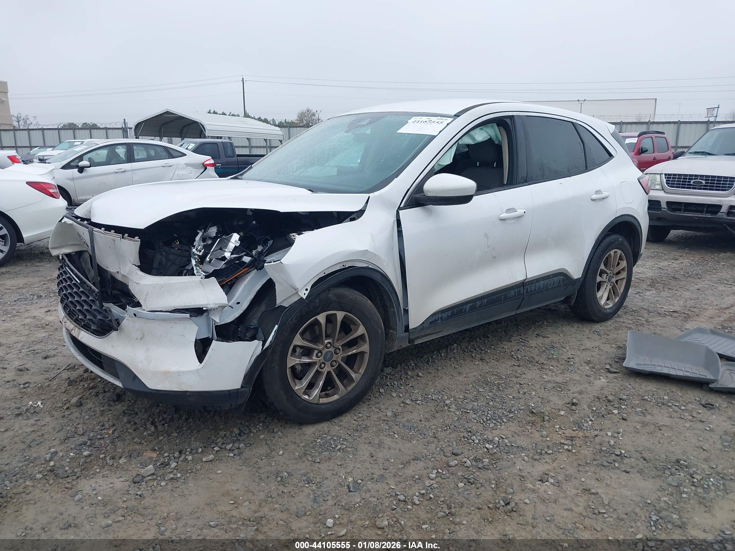 FORD ESCAPE image 2