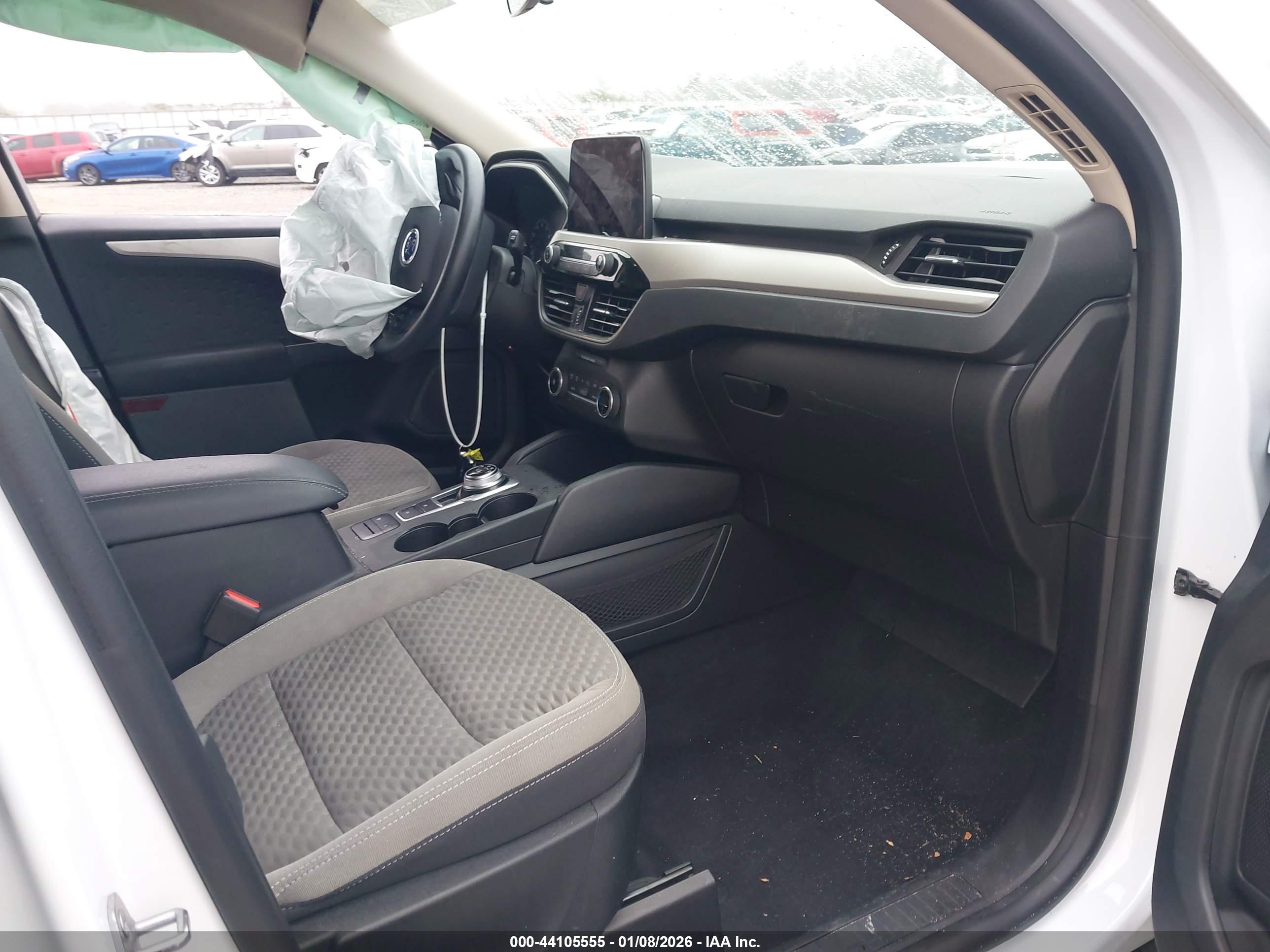 FORD ESCAPE image 5