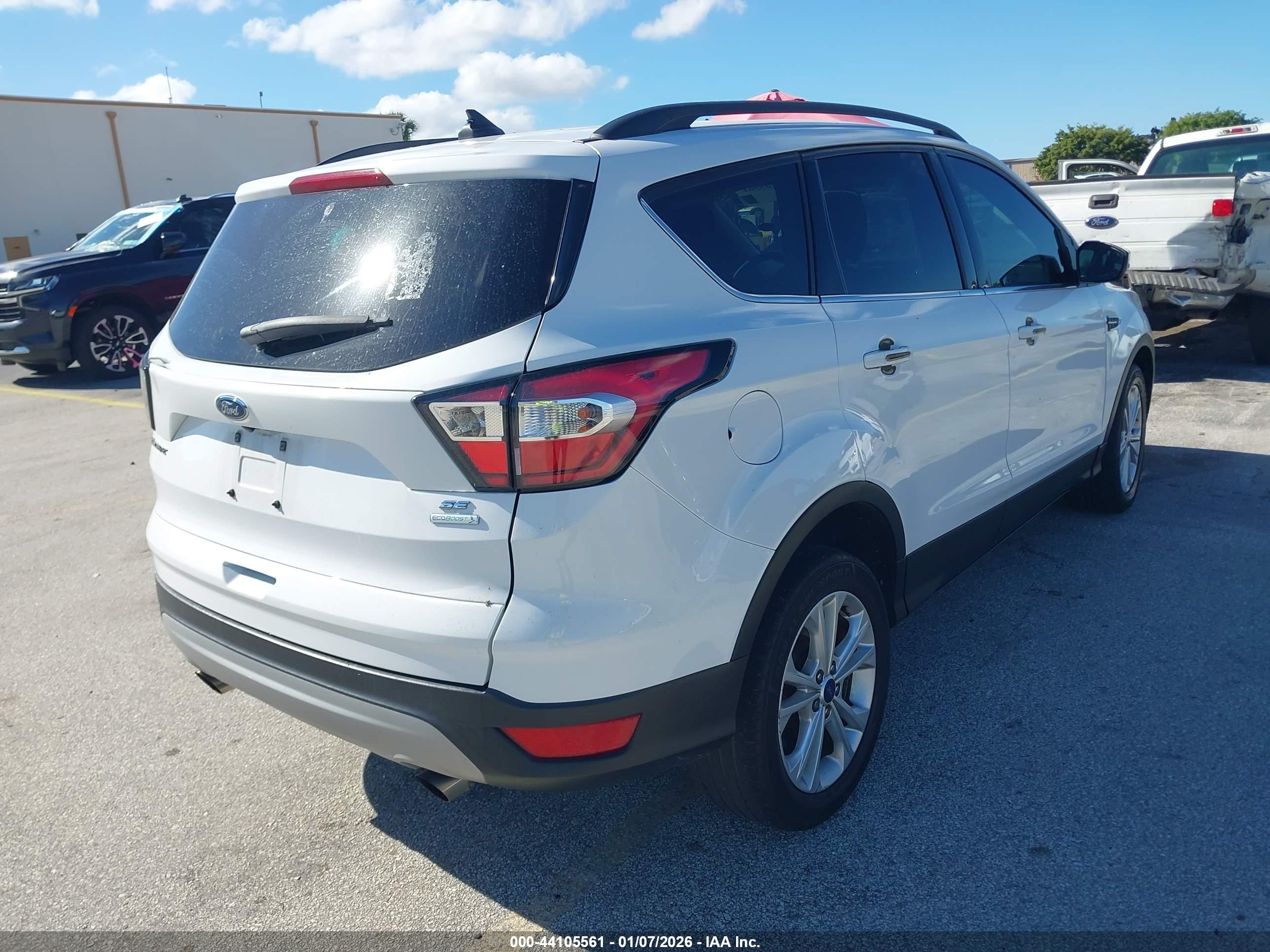 FORD ESCAPE image 4