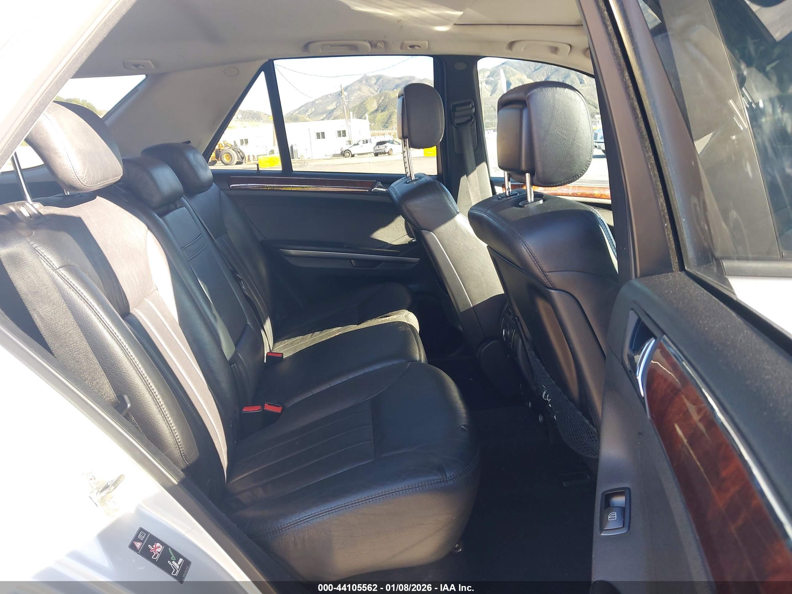 MERCEDES-BENZ ML image 8