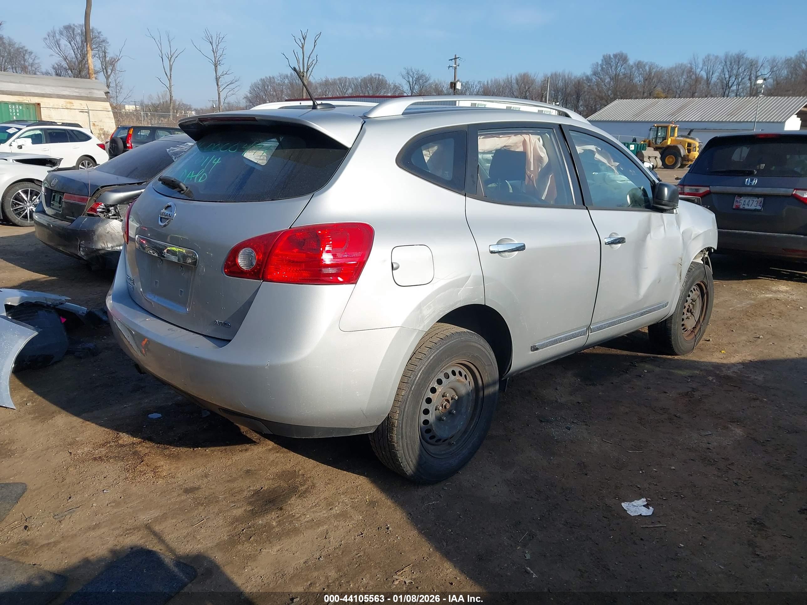 NISSAN ROGUE image 4