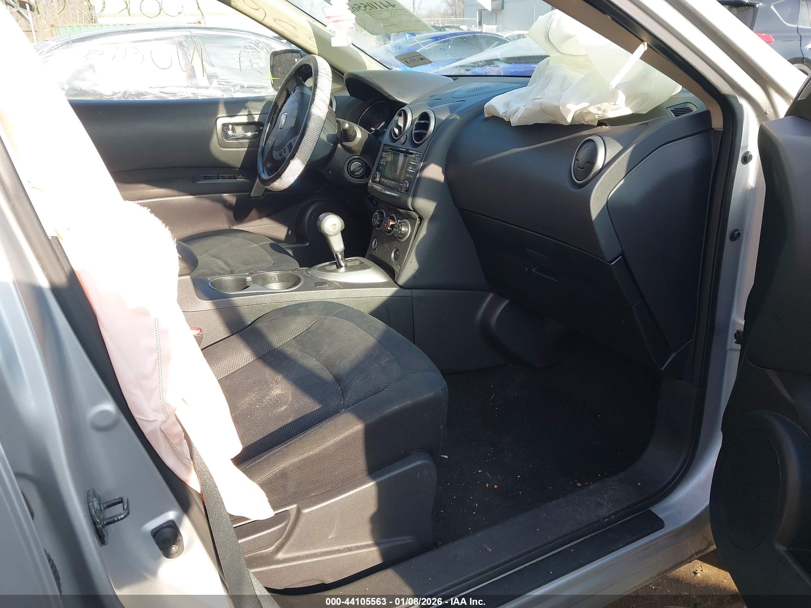 NISSAN ROGUE image 5