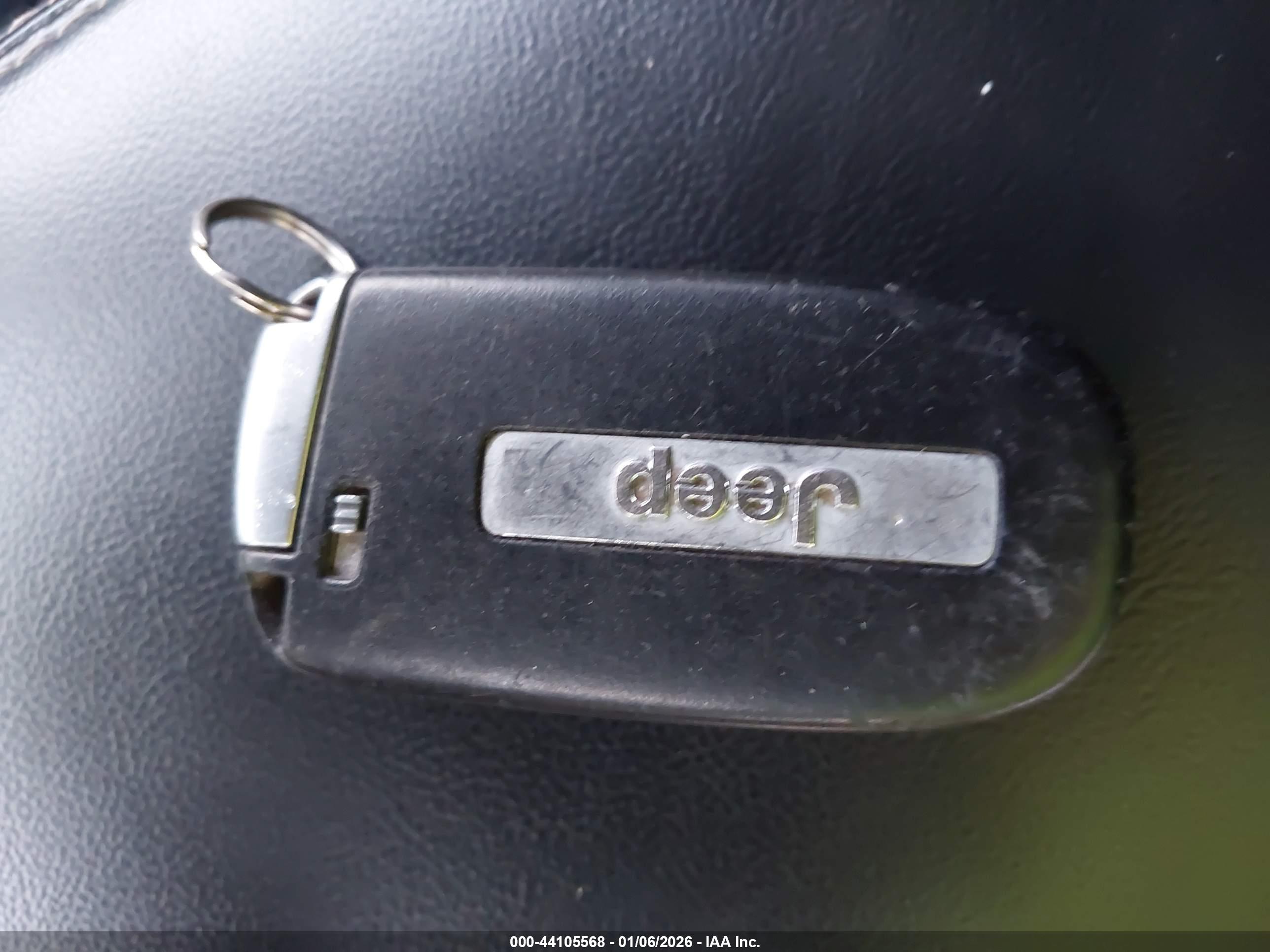 JEEP GRAND image 11