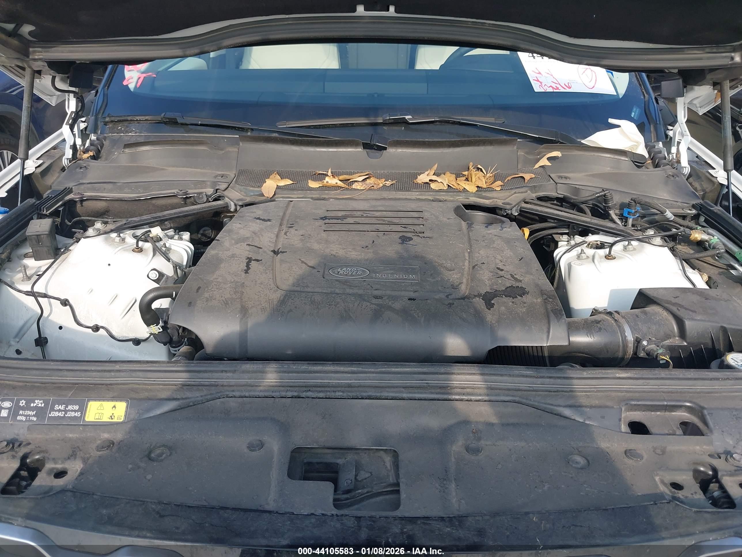 LAND ROVER image 10