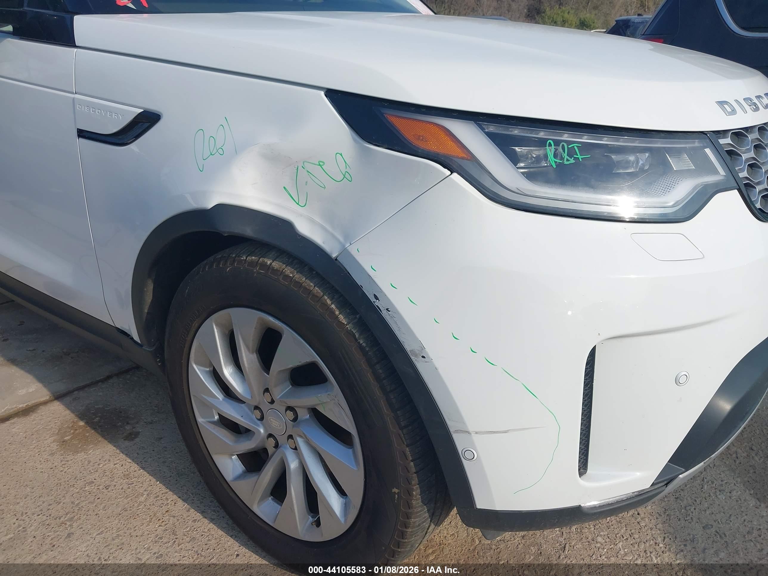 LAND ROVER image 6