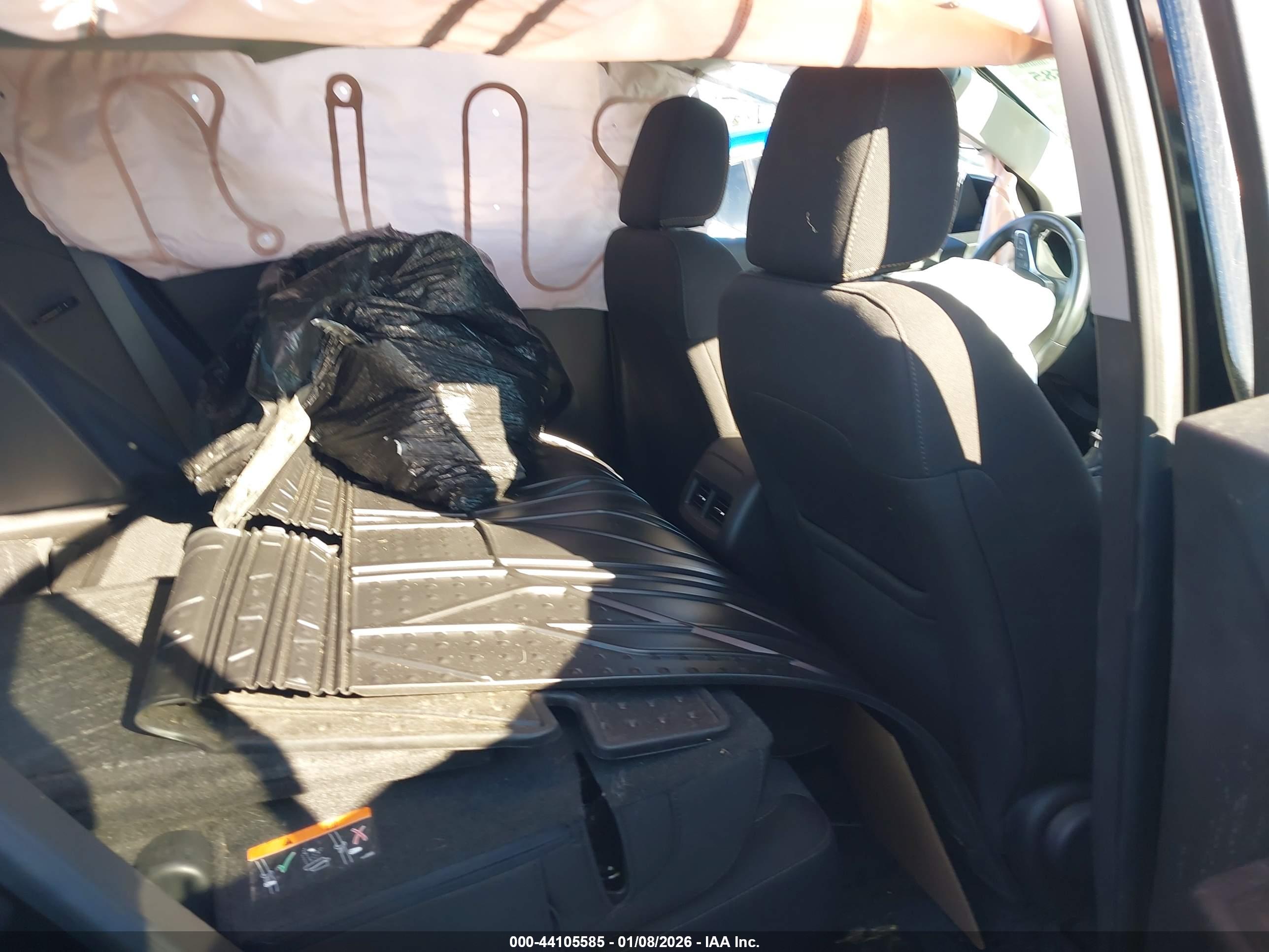 CHEVROLET EQUINOX image 8