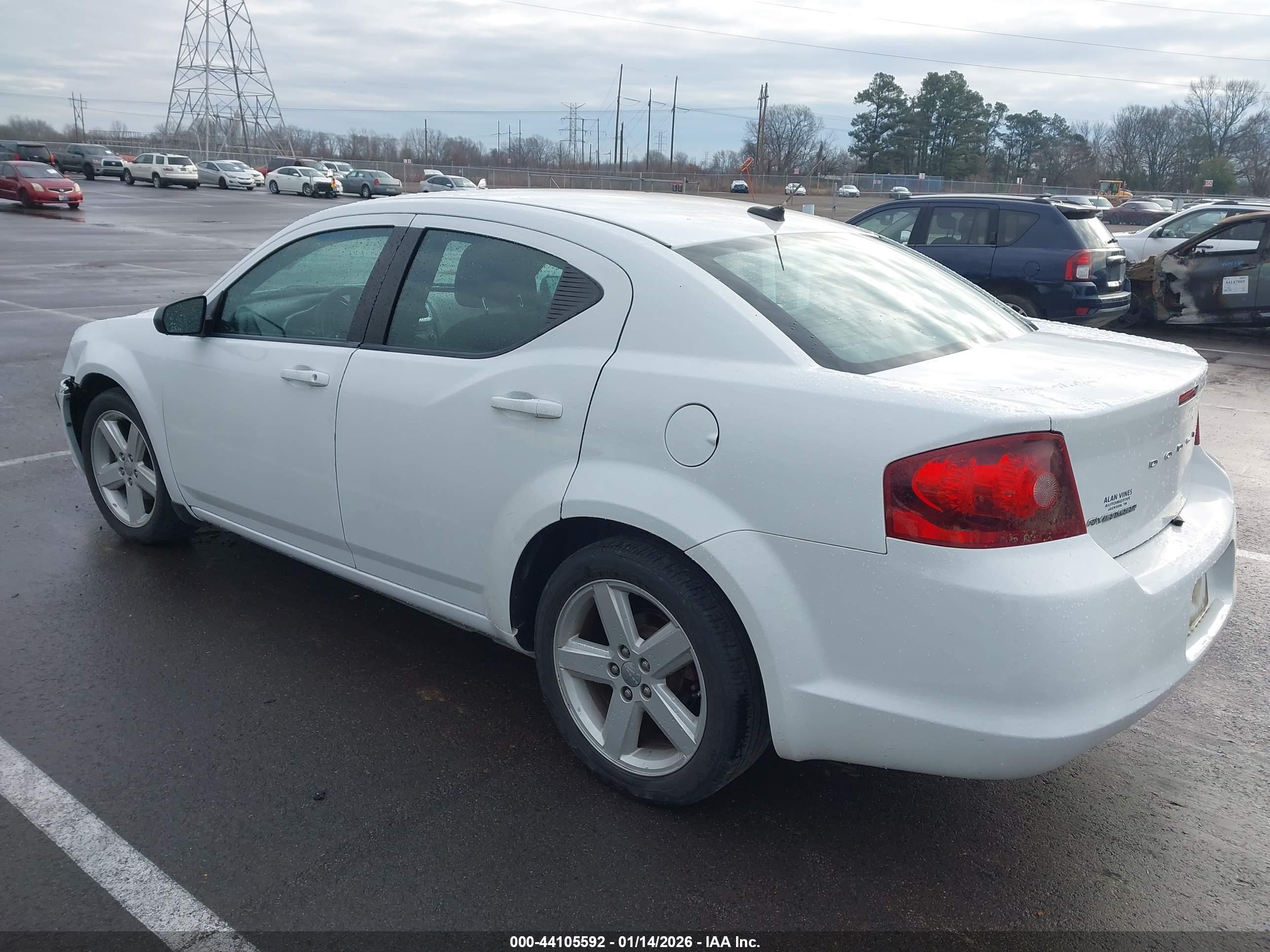 DODGE AVENGER image 3