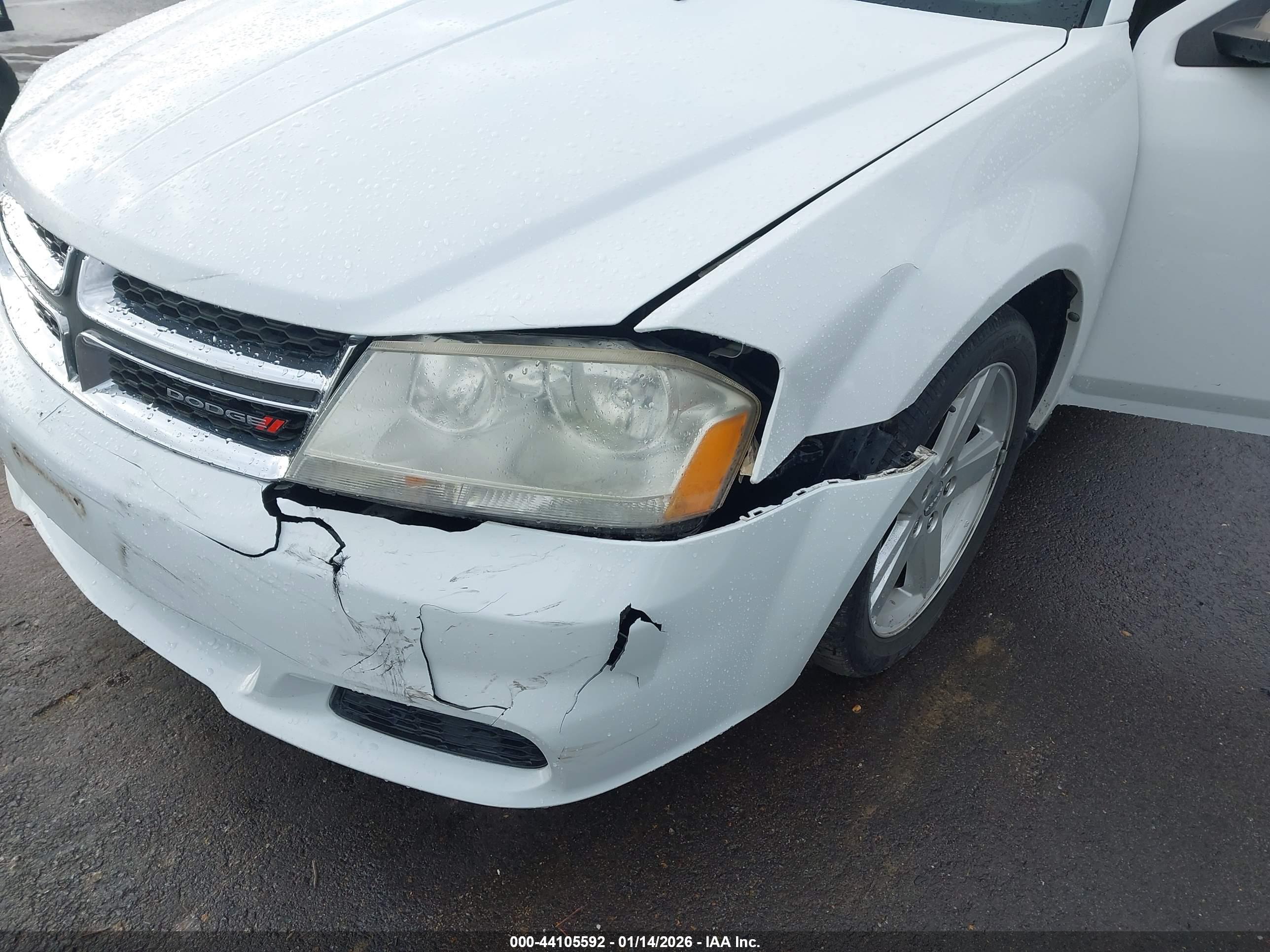 DODGE AVENGER image 6