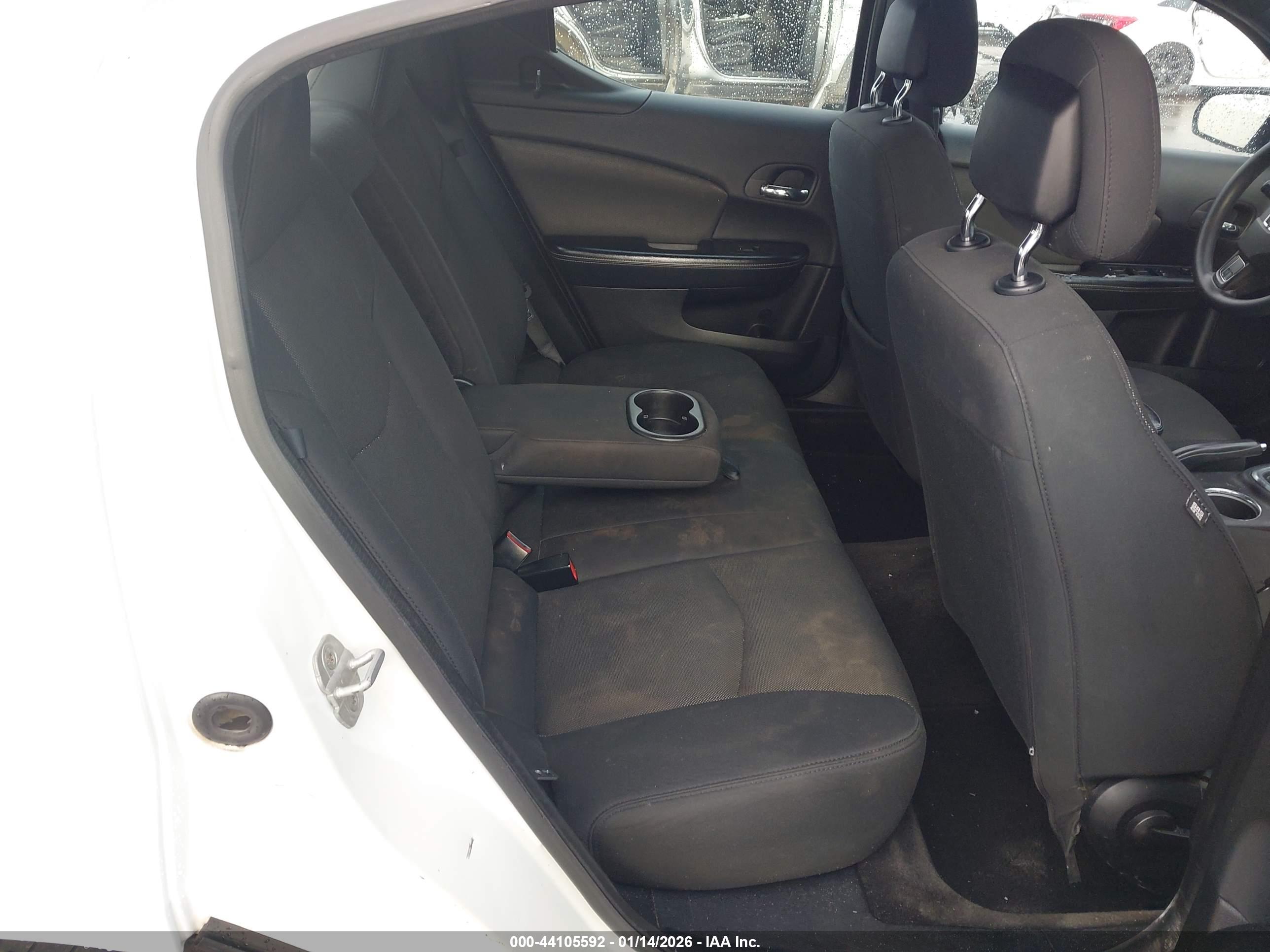 DODGE AVENGER image 8