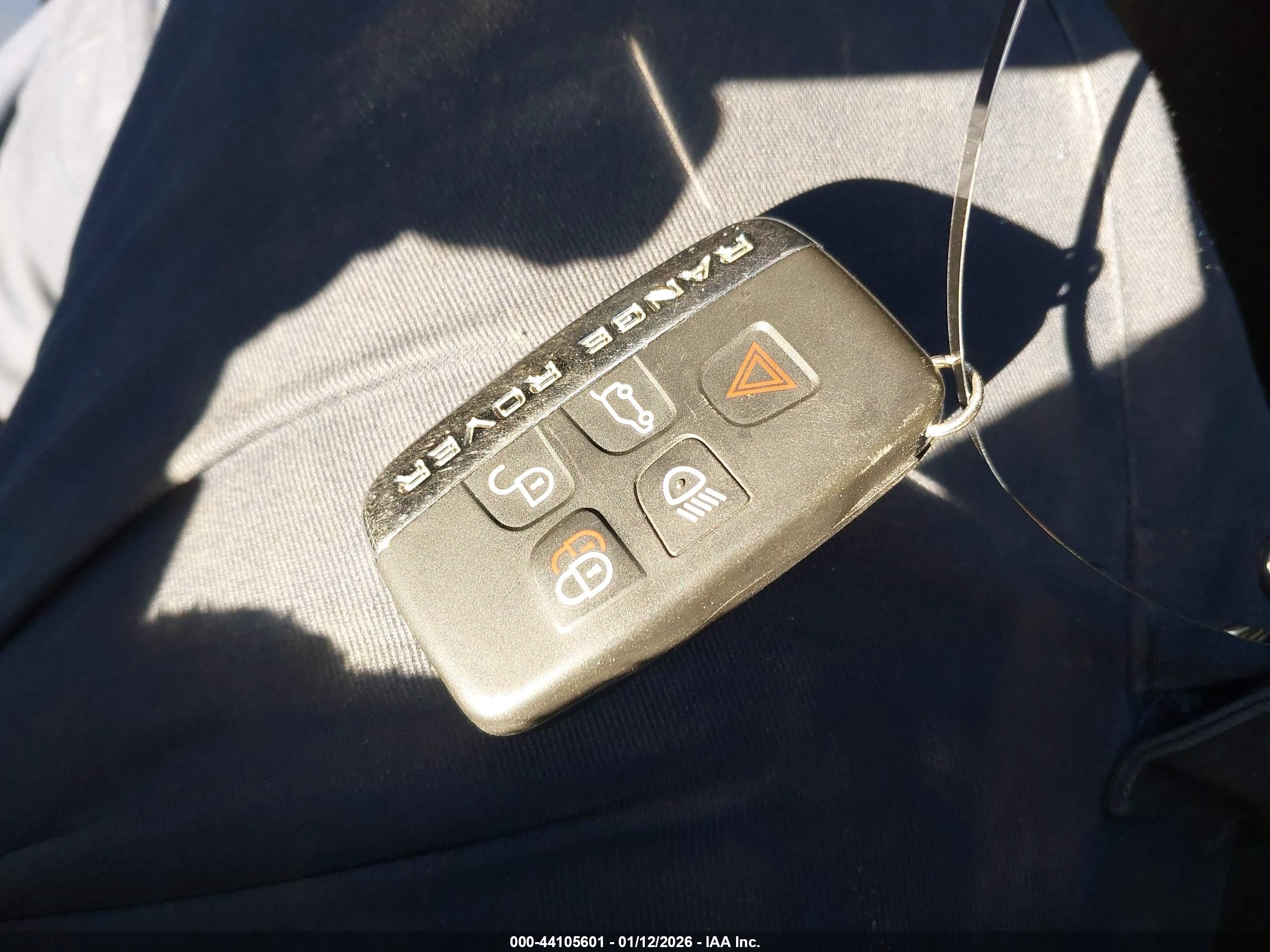 LAND ROVER image 11