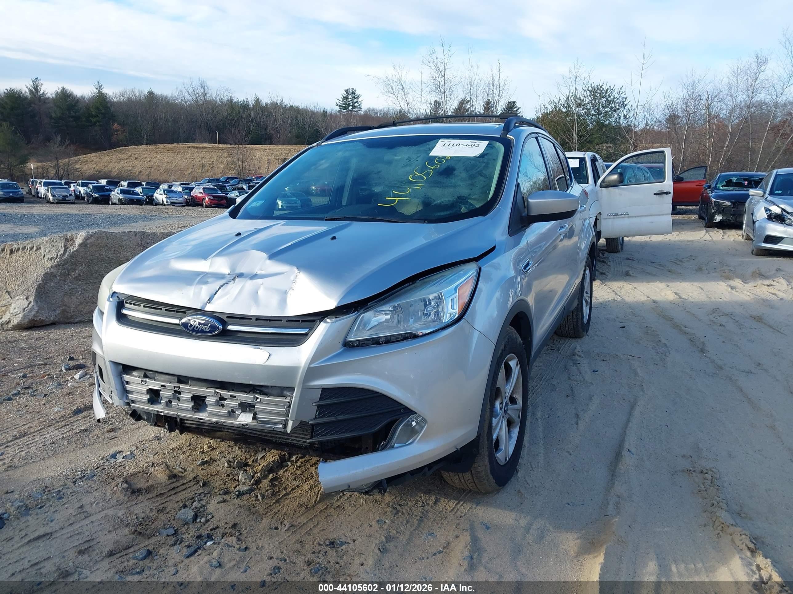 FORD ESCAPE image 2