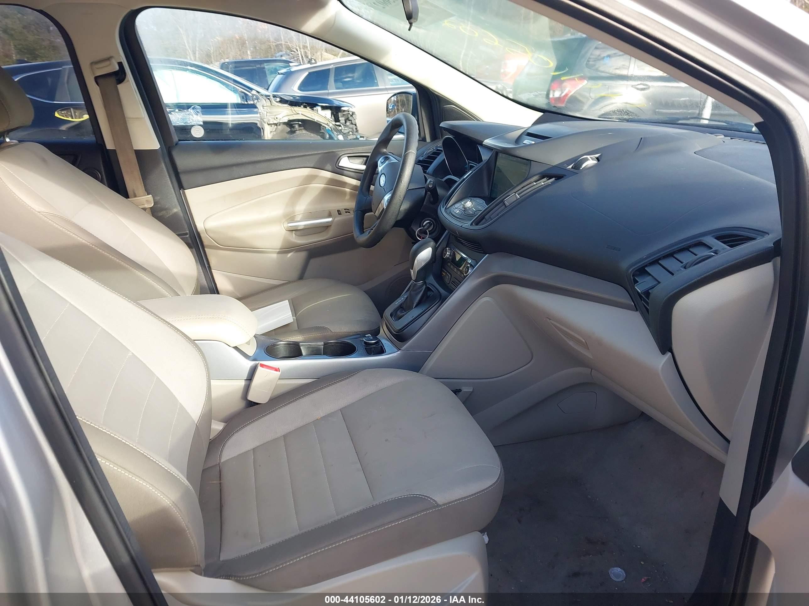 FORD ESCAPE image 5