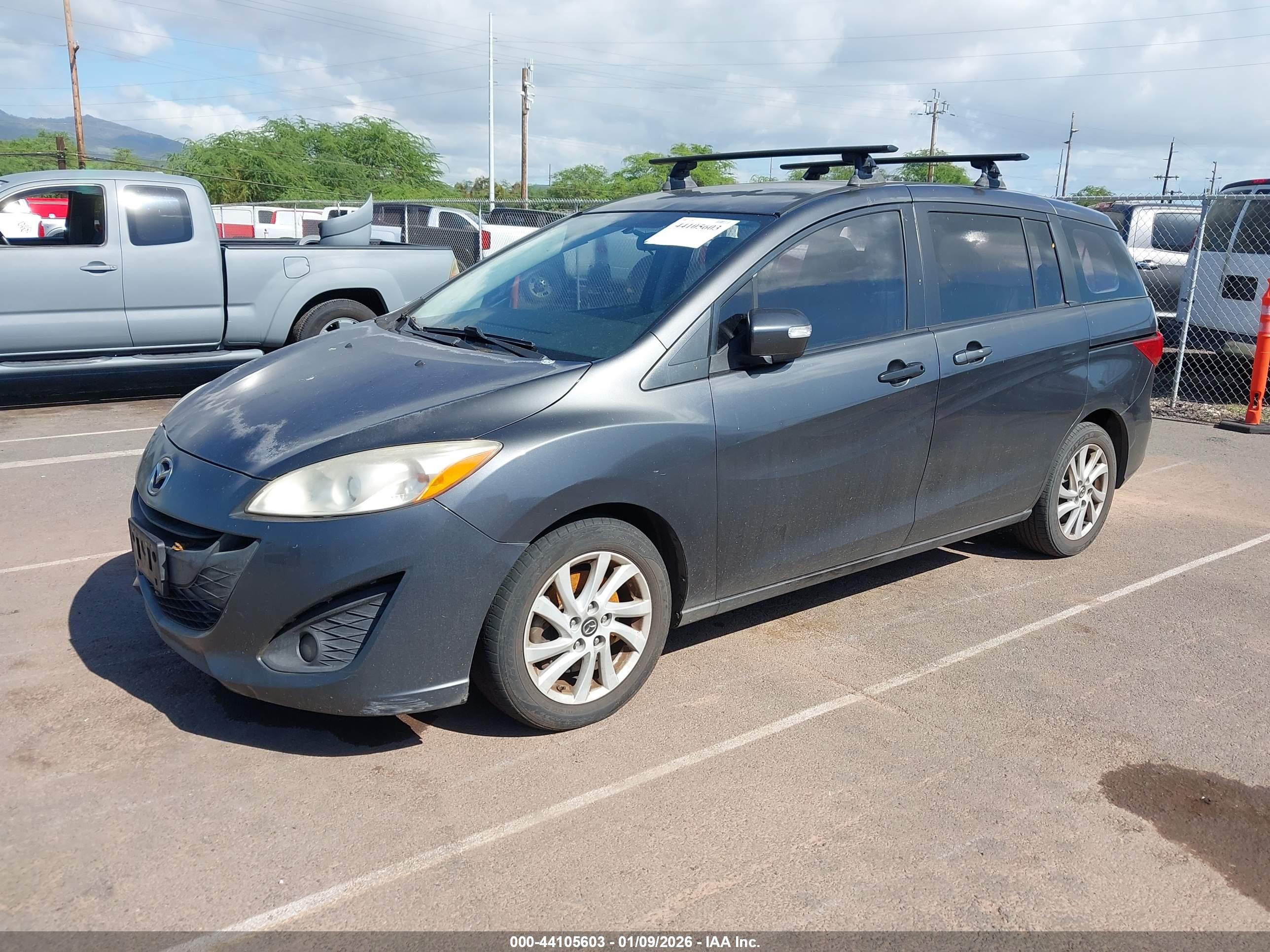 MAZDA MAZDA5 image 2