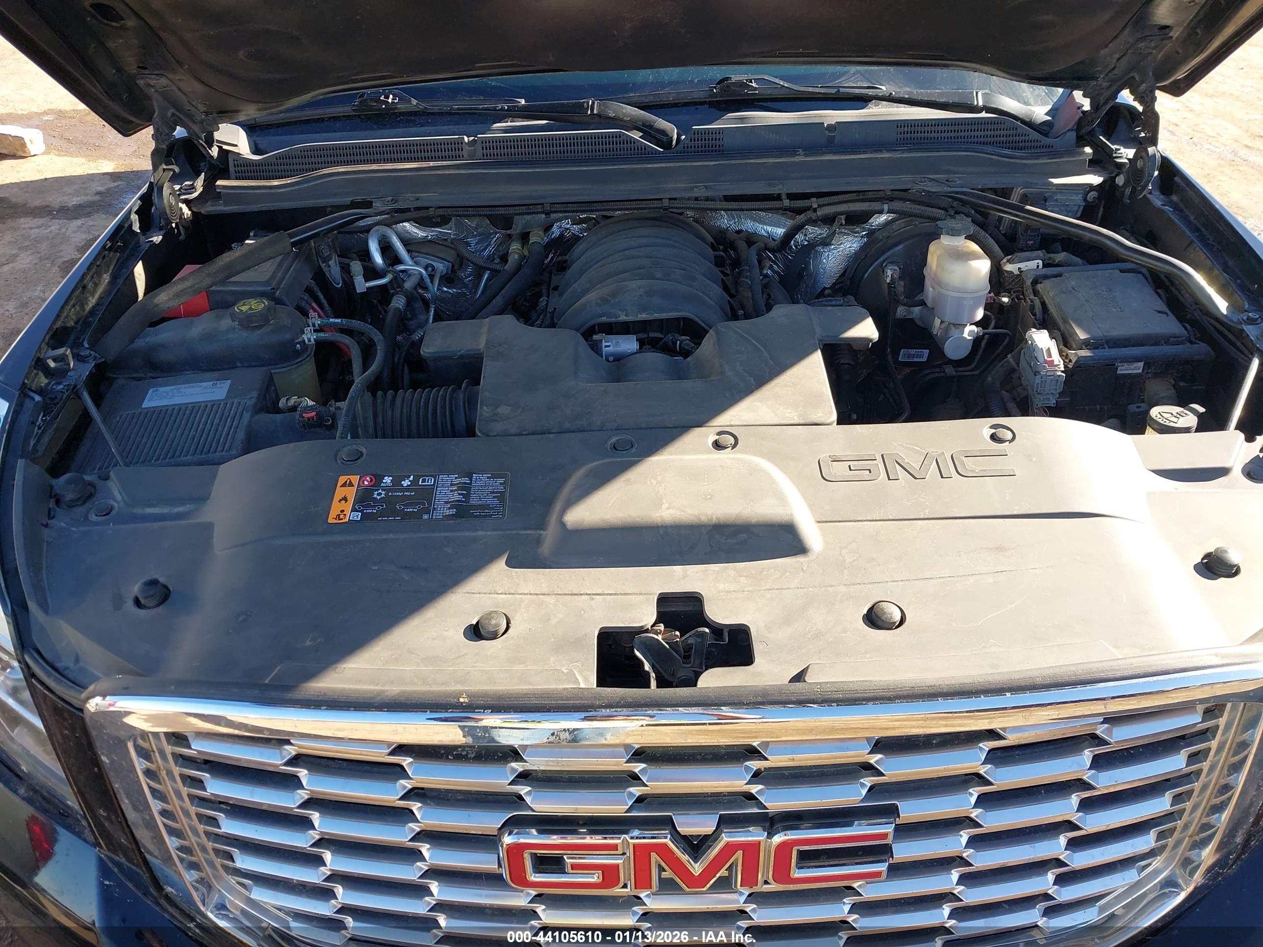 GMC YUKON image 10
