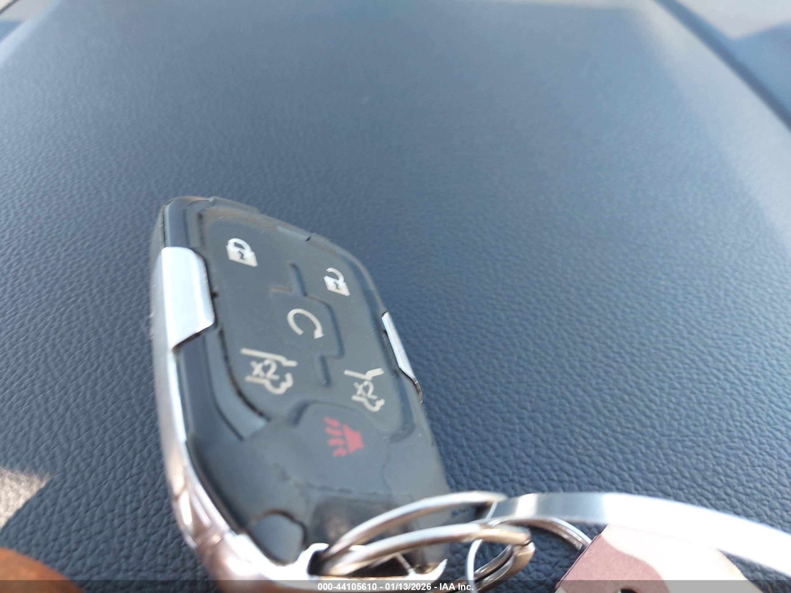 GMC YUKON image 11