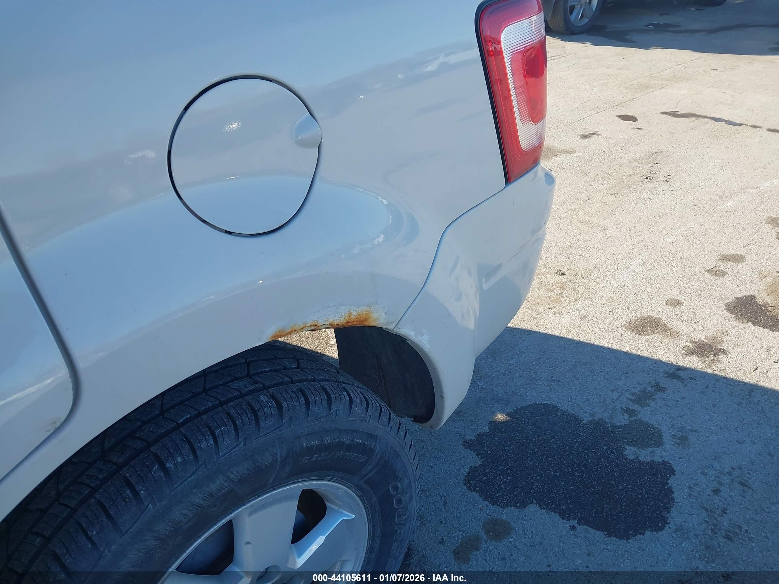 FORD ESCAPE image 6
